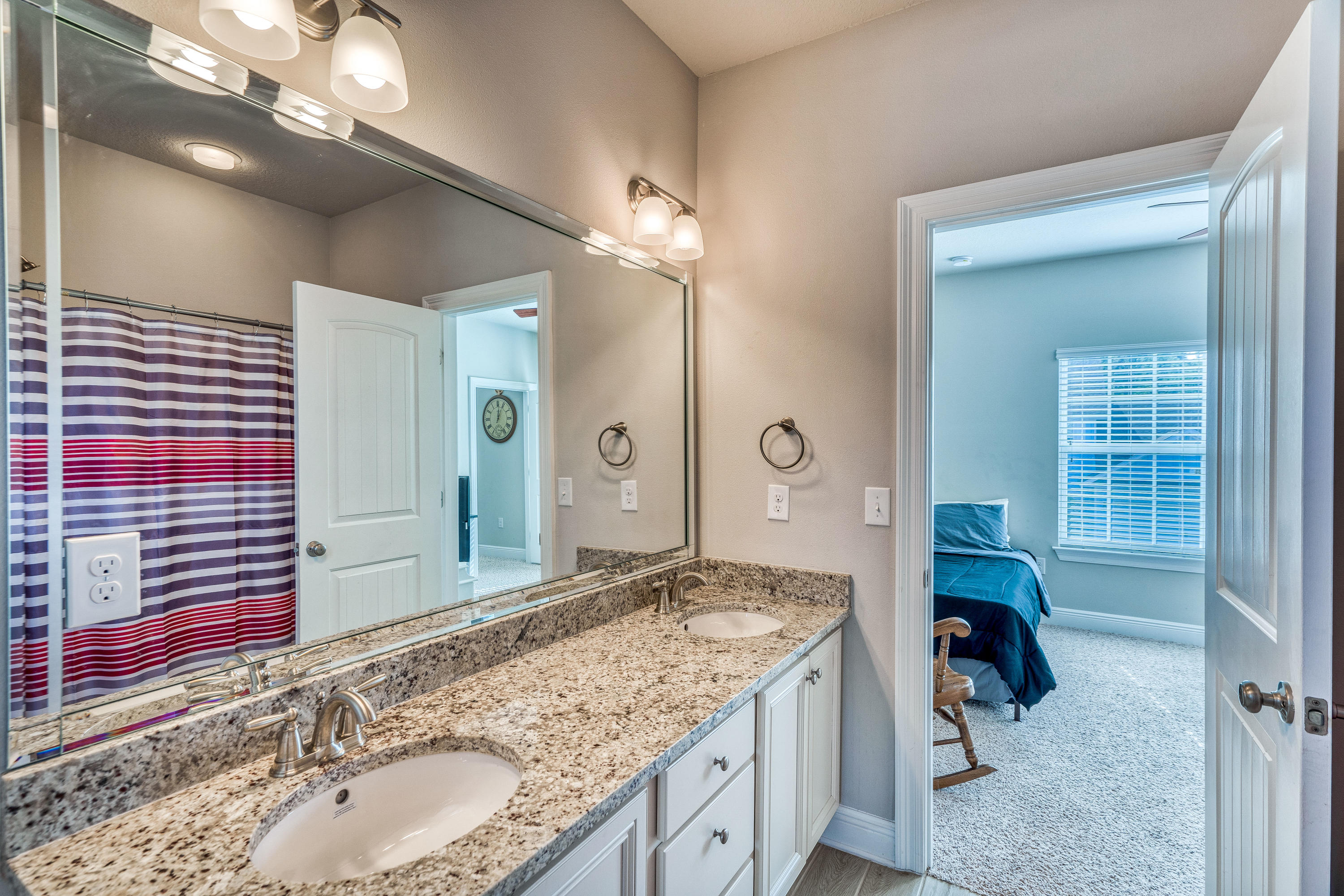 Mussett Bayou Manor - Residential