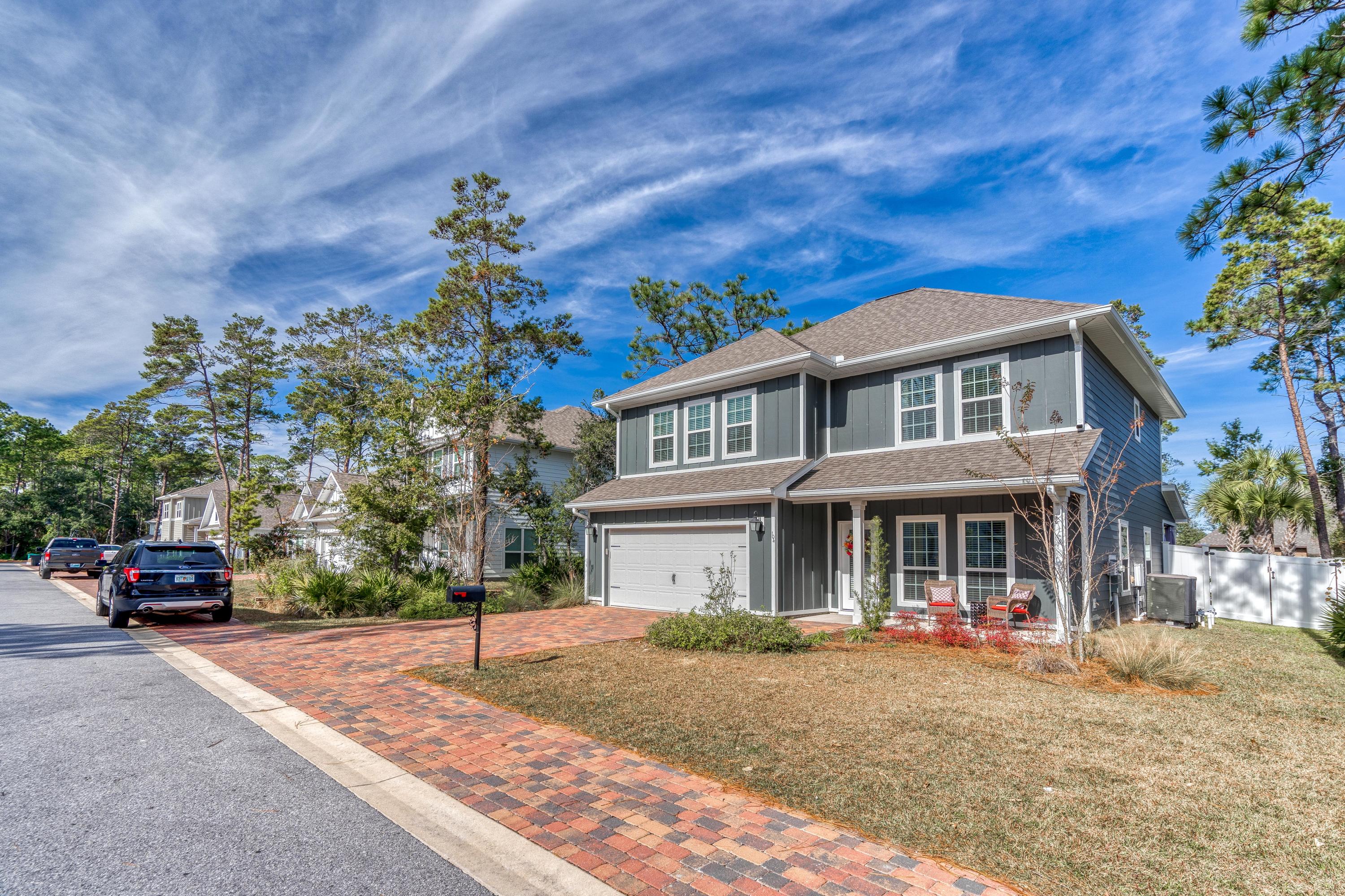 Mussett Bayou Manor - Residential