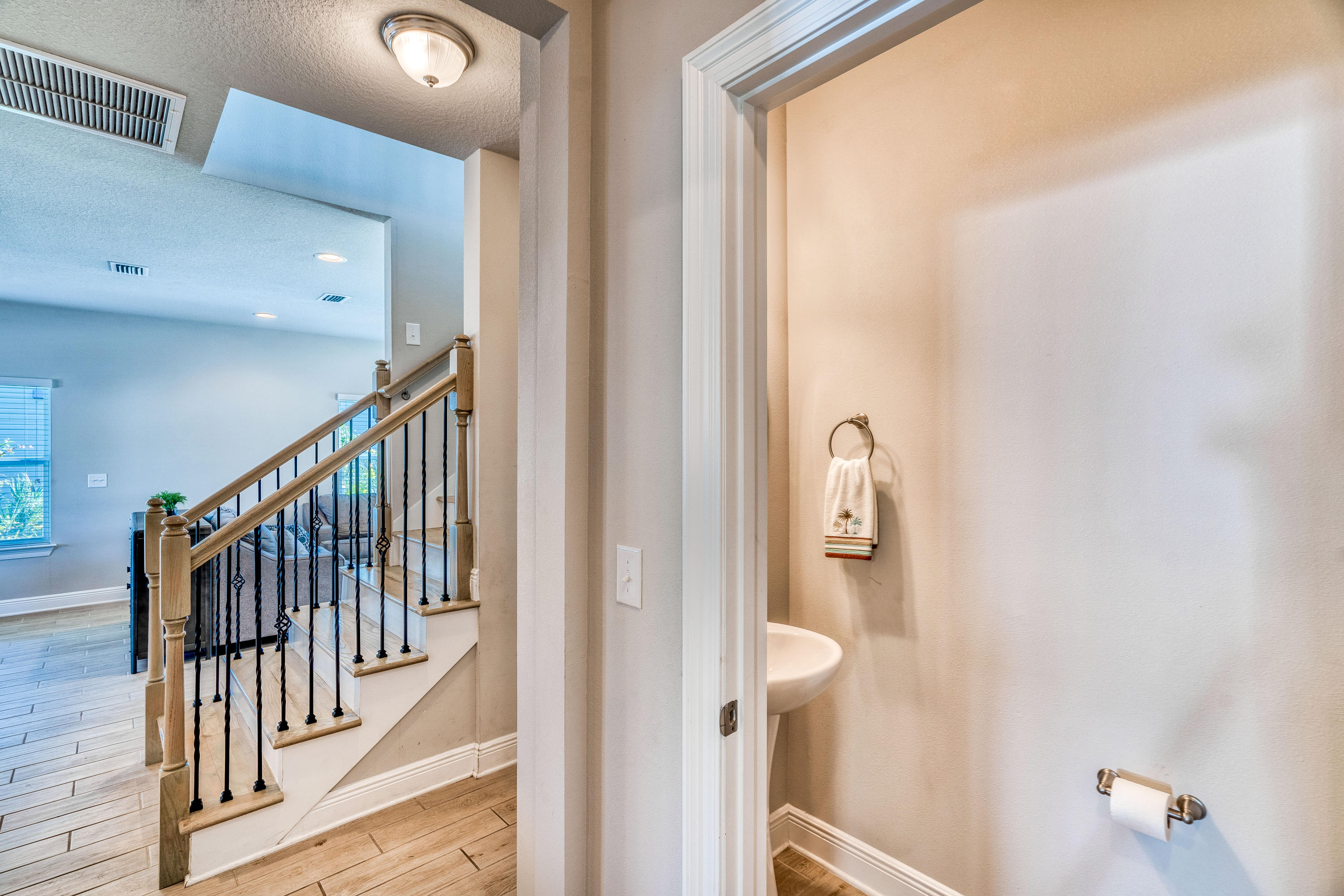 Mussett Bayou Manor - Residential