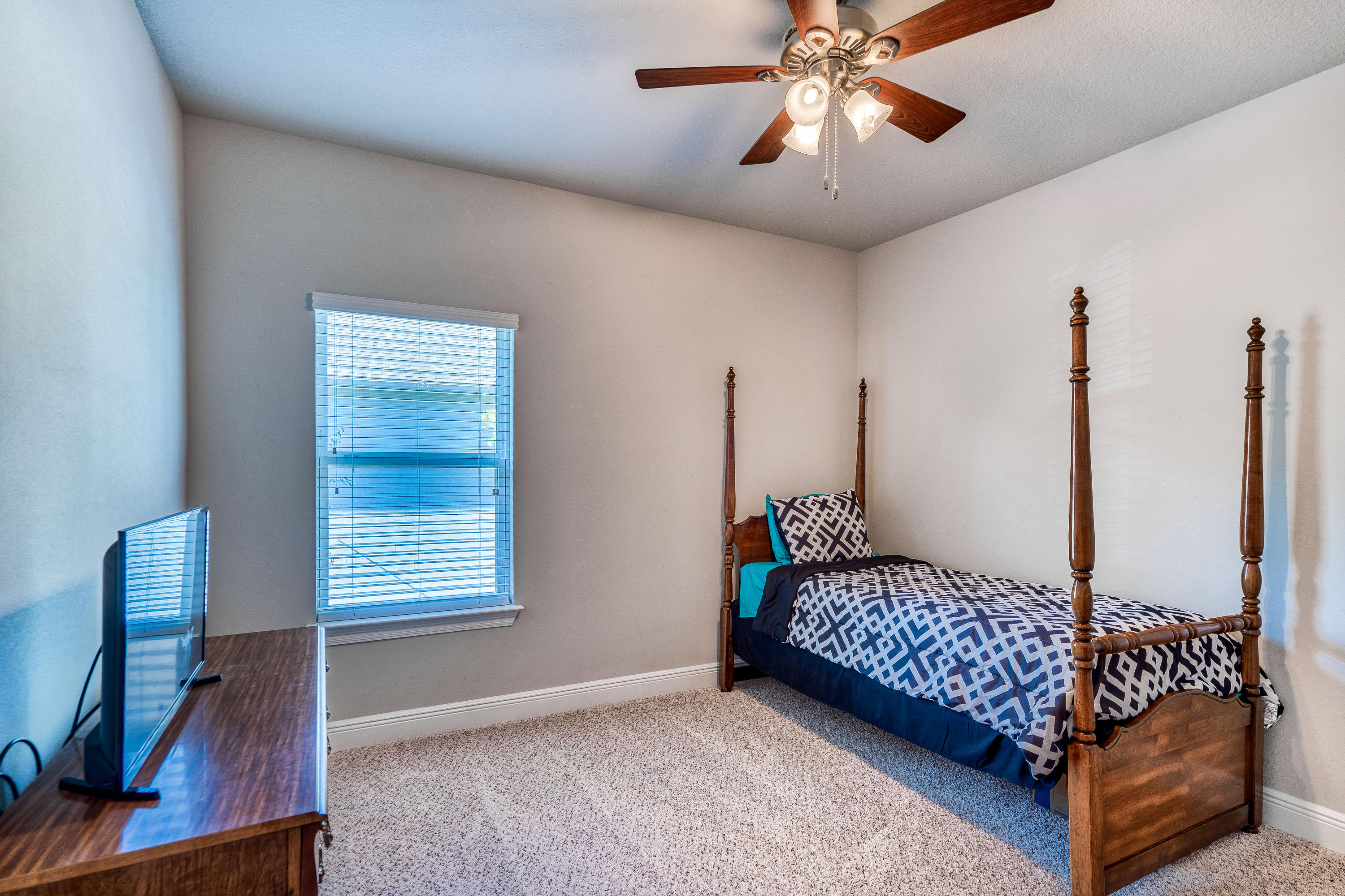 Mussett Bayou Manor - Residential