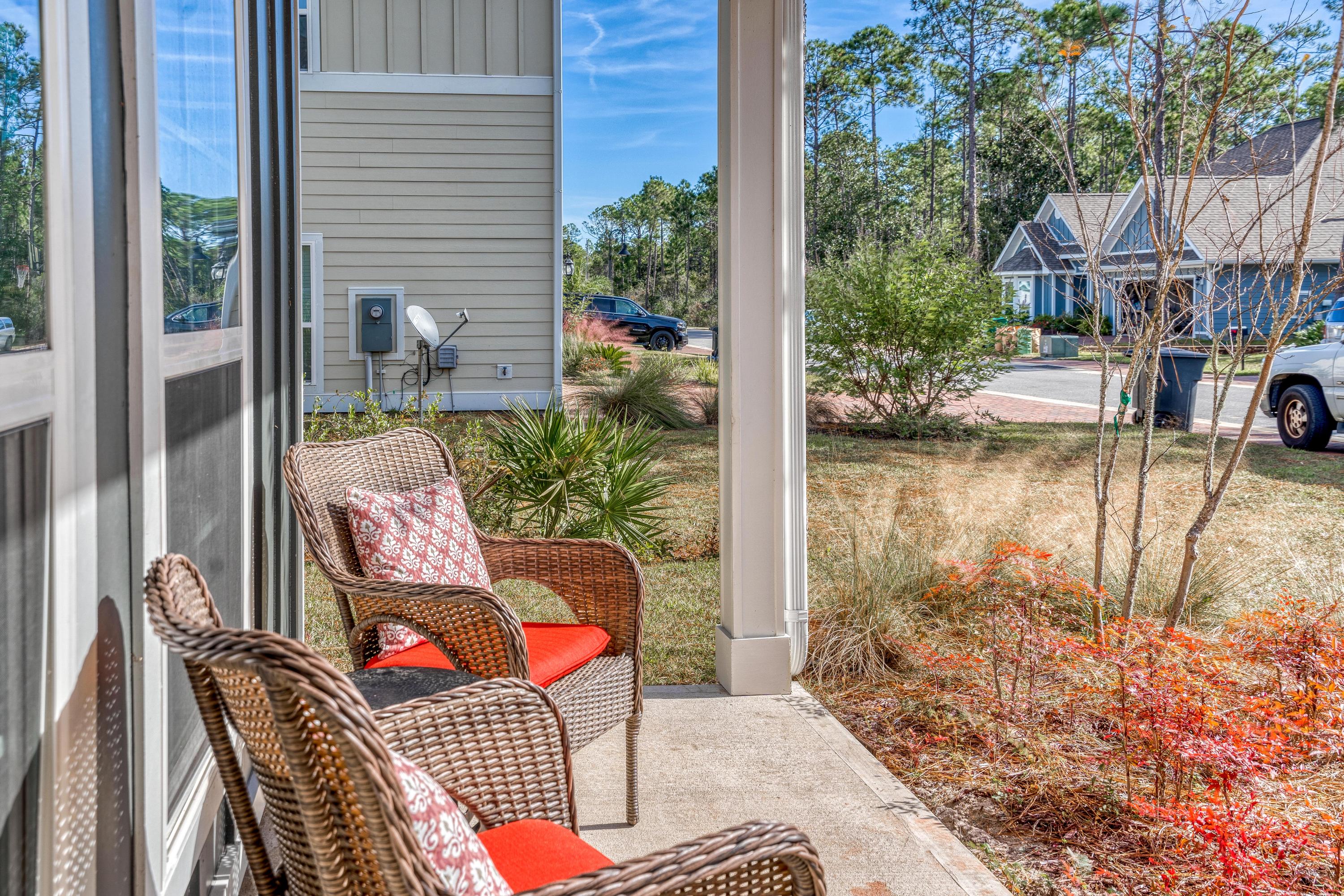 Mussett Bayou Manor - Residential