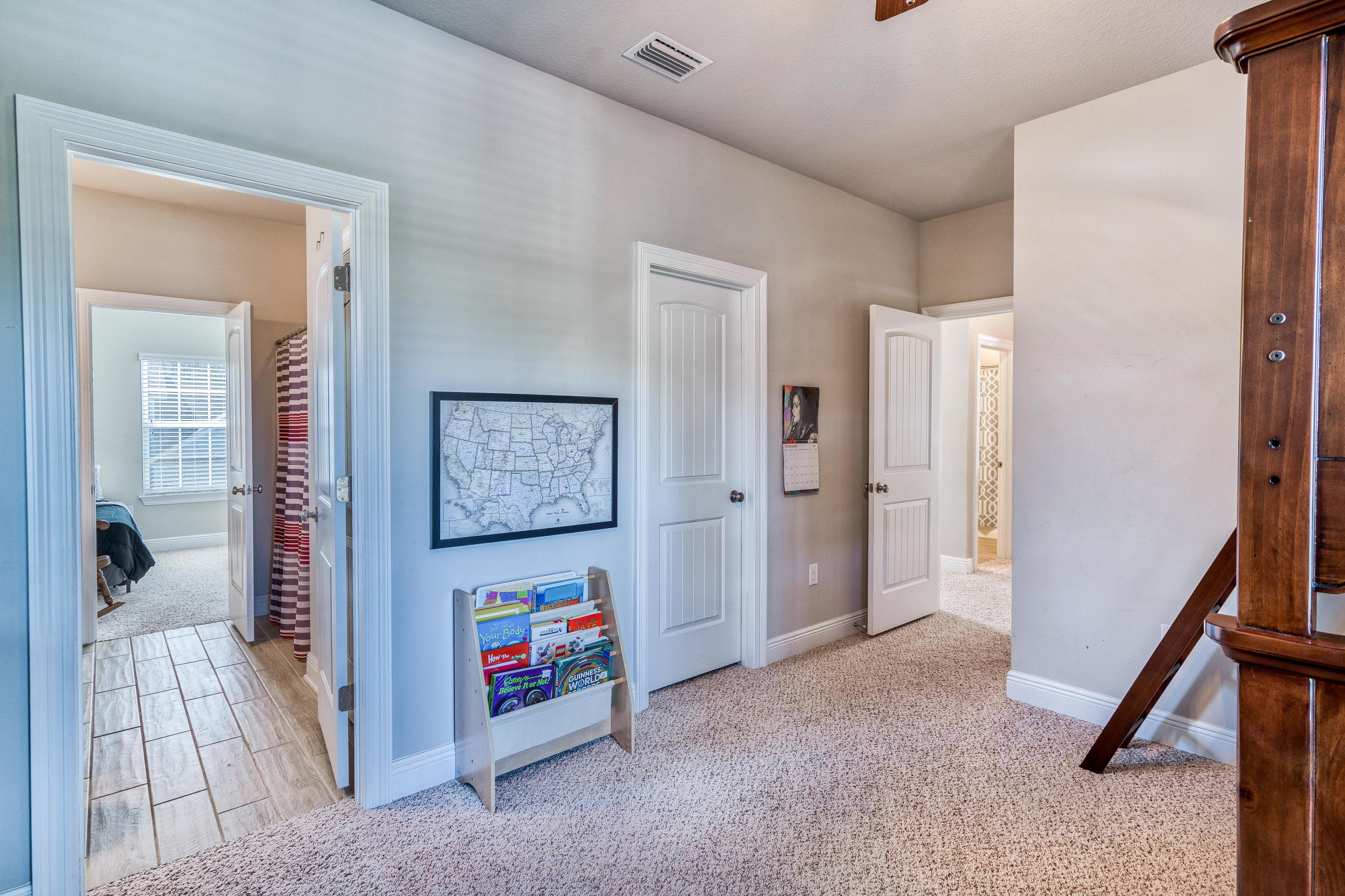 Mussett Bayou Manor - Residential