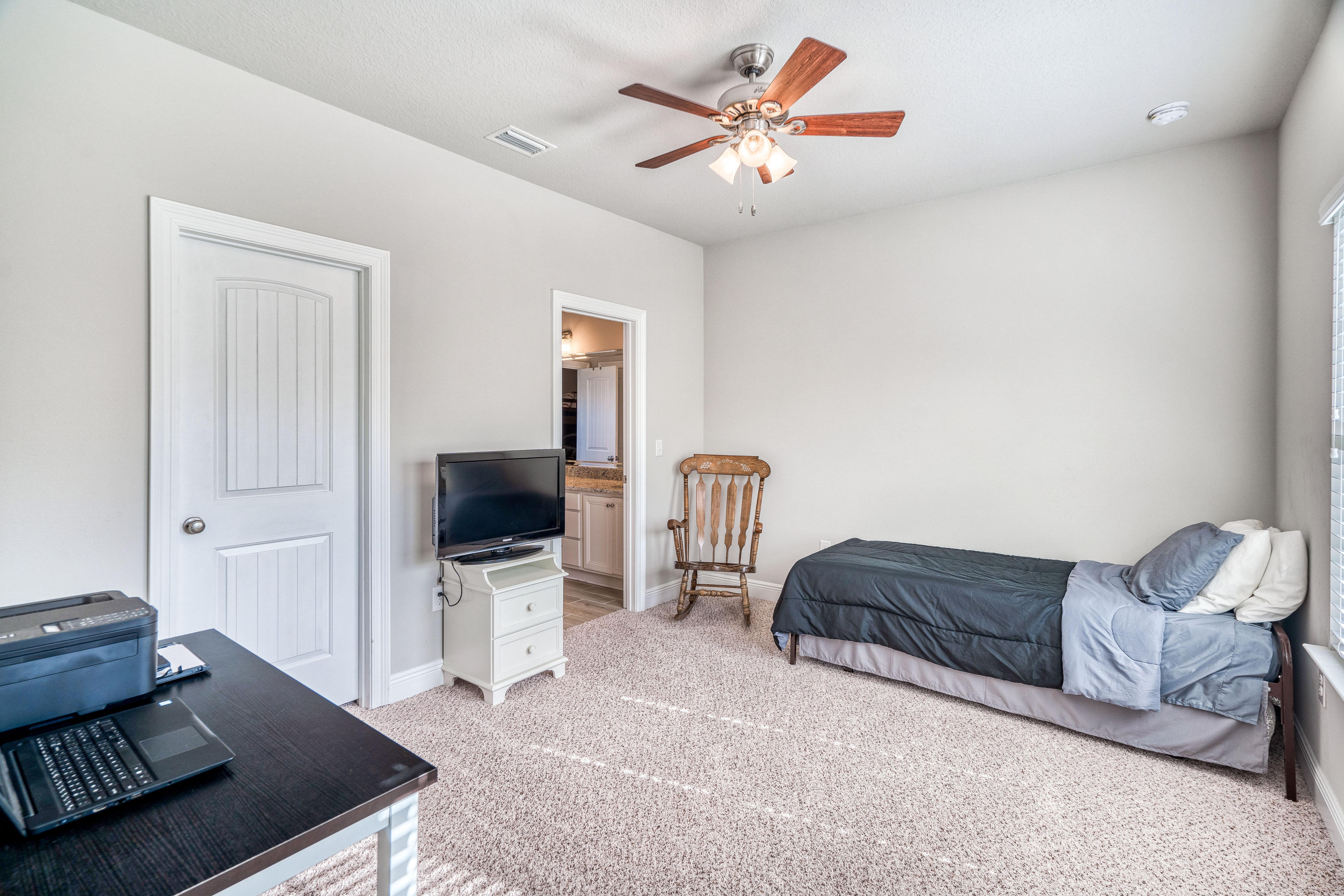 Mussett Bayou Manor - Residential