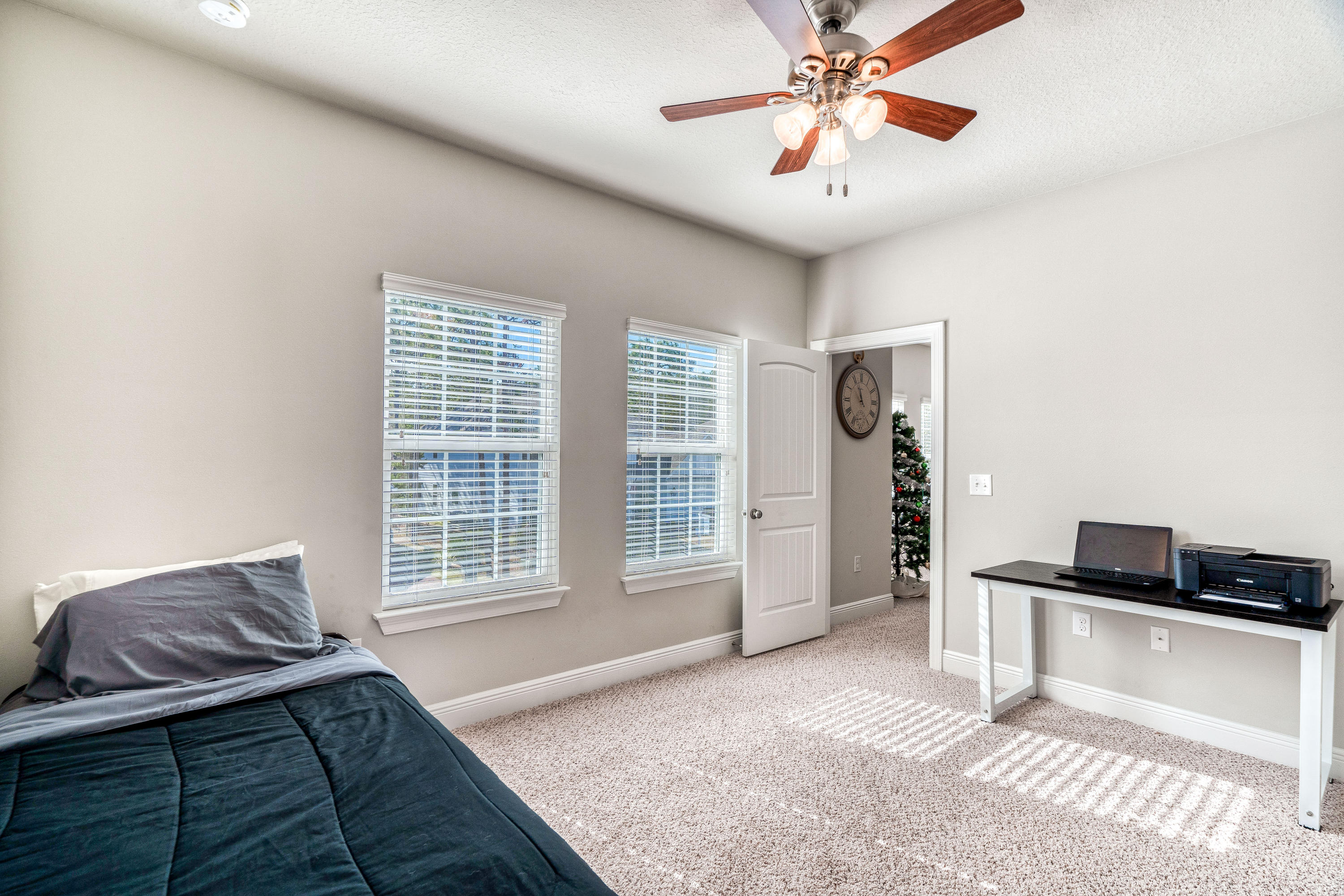 Mussett Bayou Manor - Residential