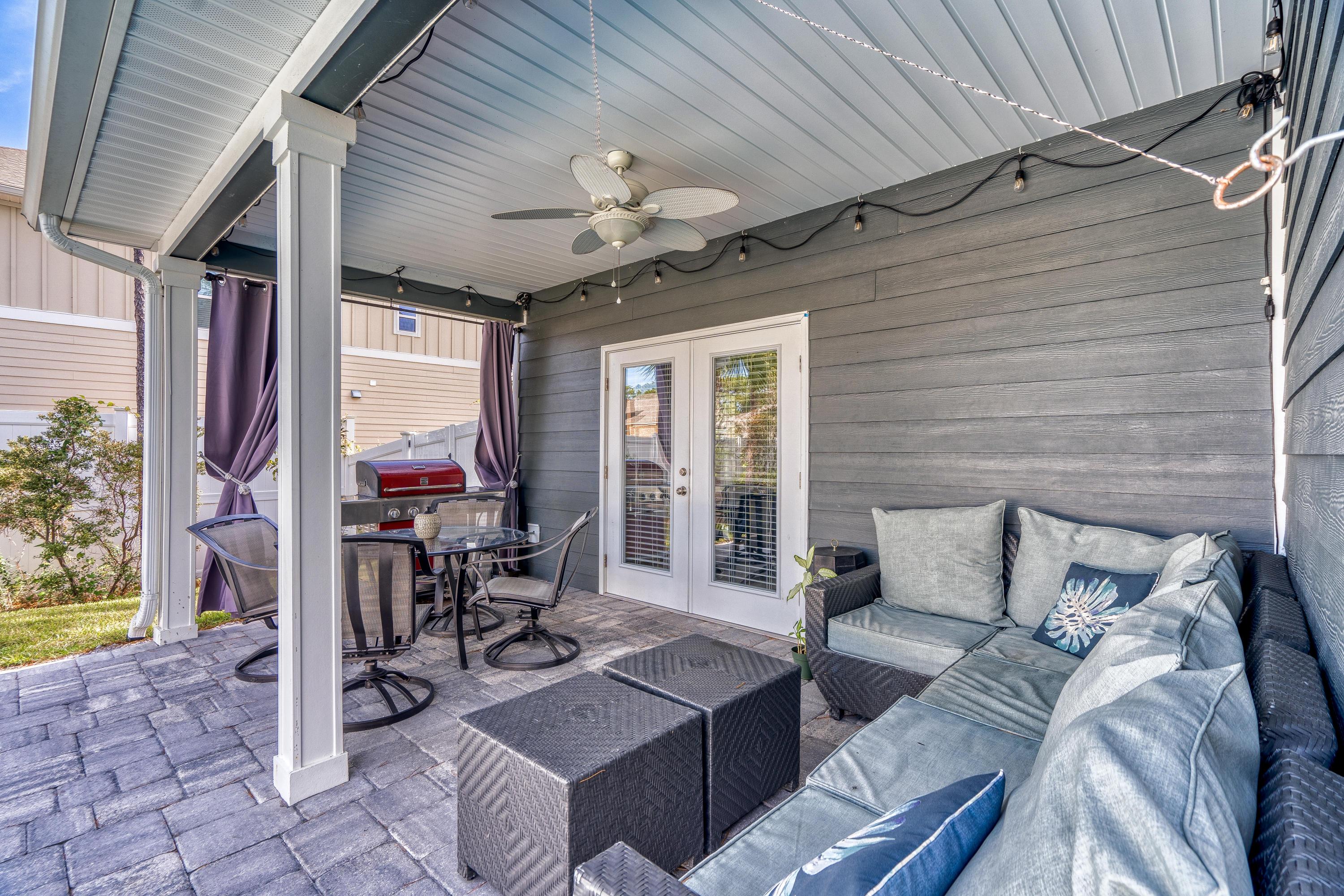 Mussett Bayou Manor - Residential