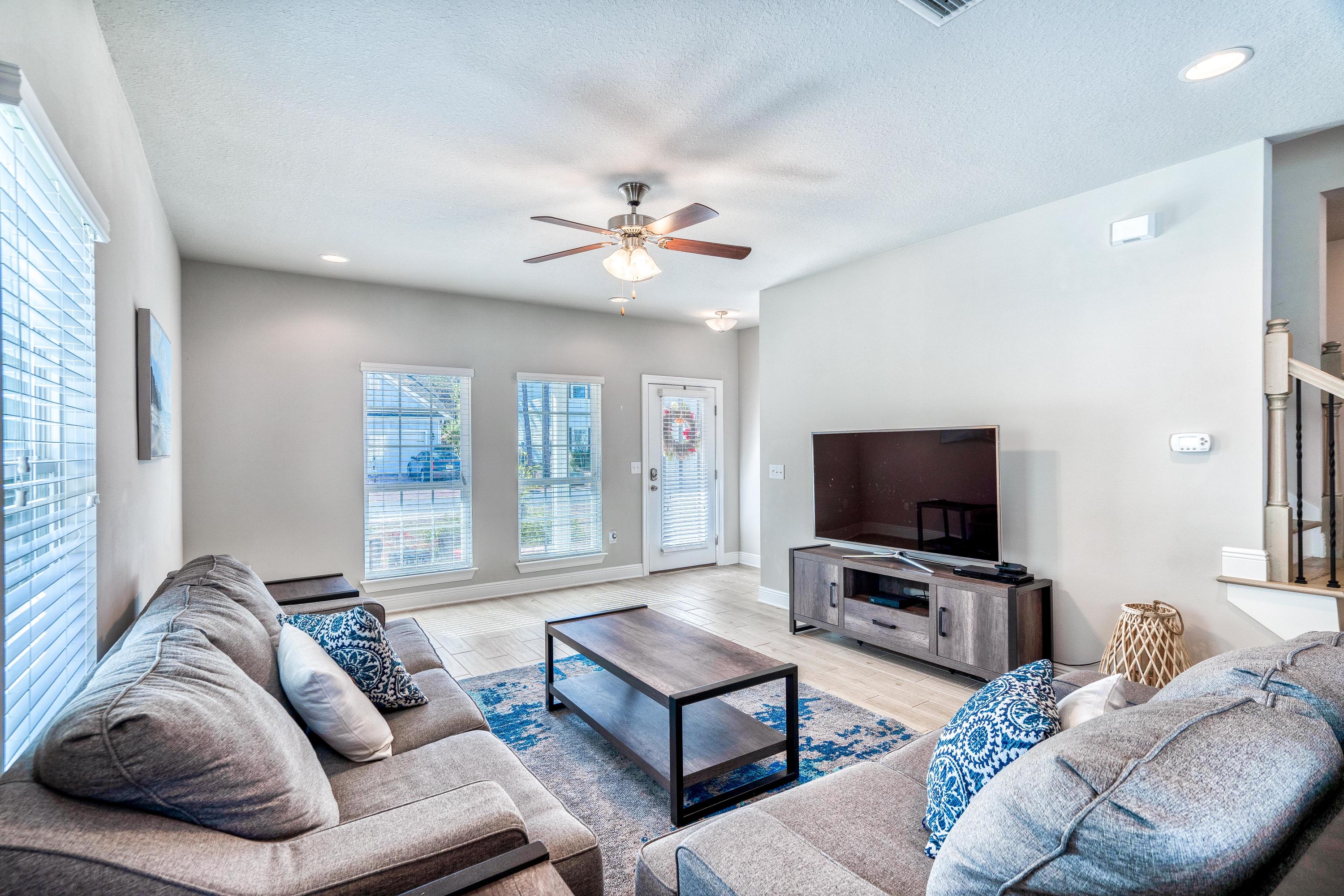 Mussett Bayou Manor - Residential