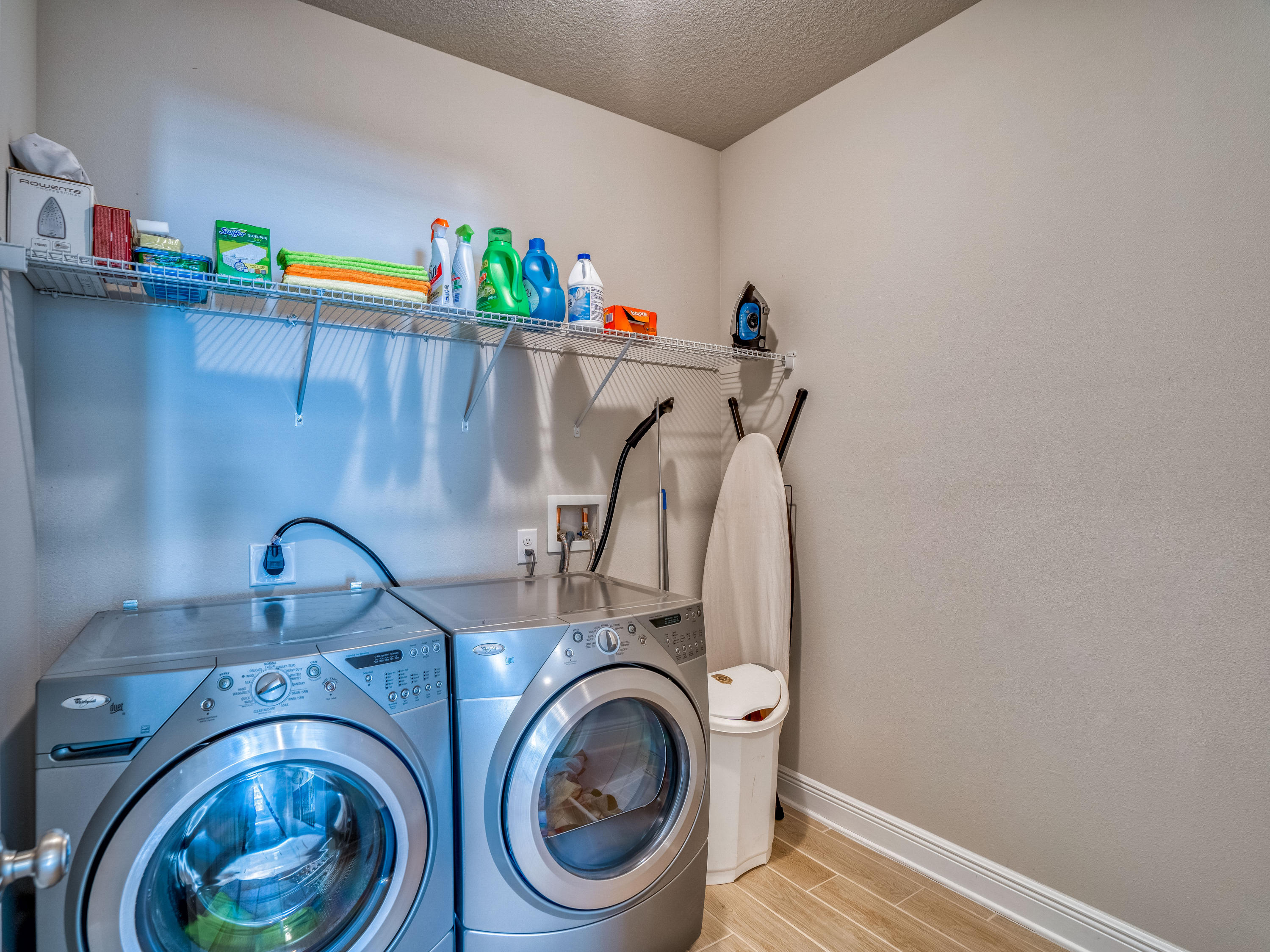 Mussett Bayou Manor - Residential