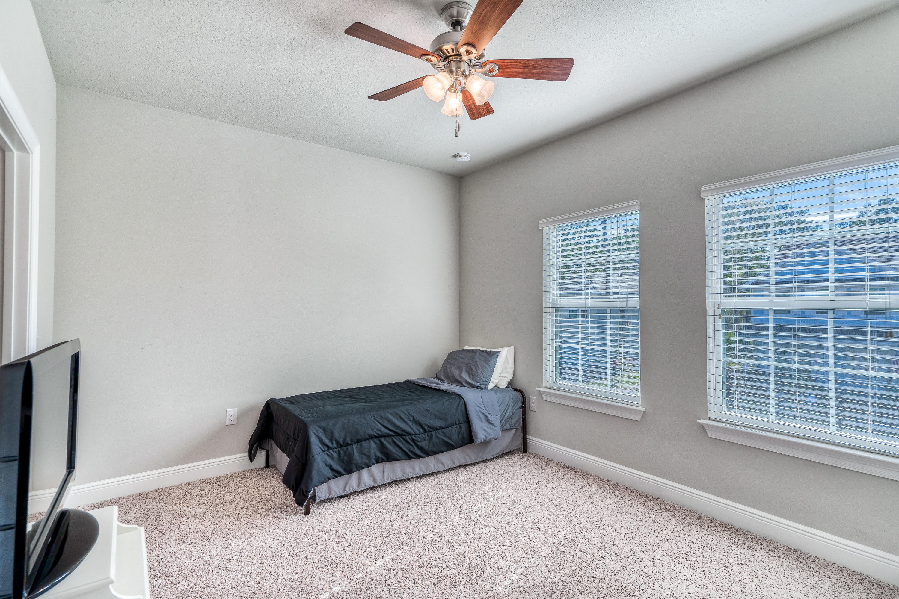 Mussett Bayou Manor - Residential