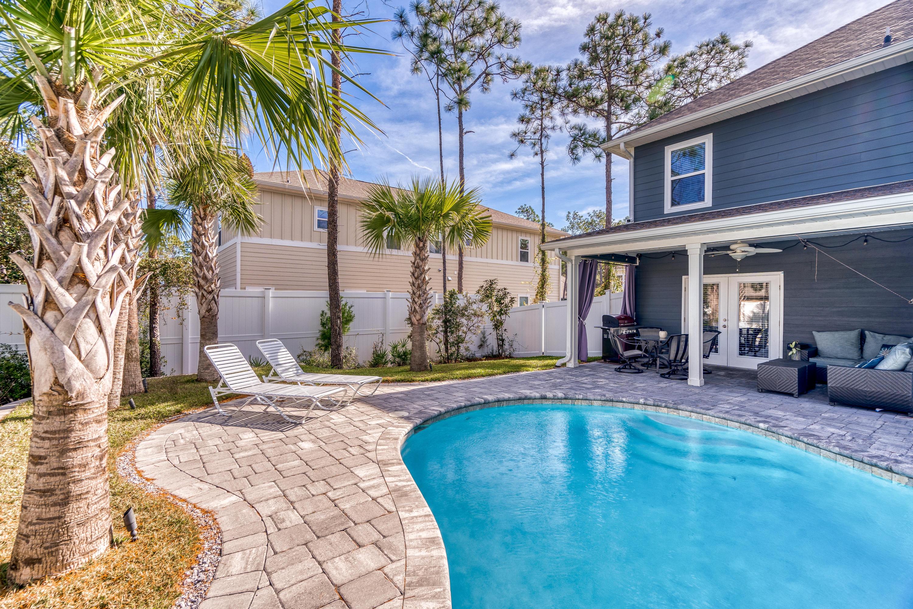 Mussett Bayou Manor - Residential