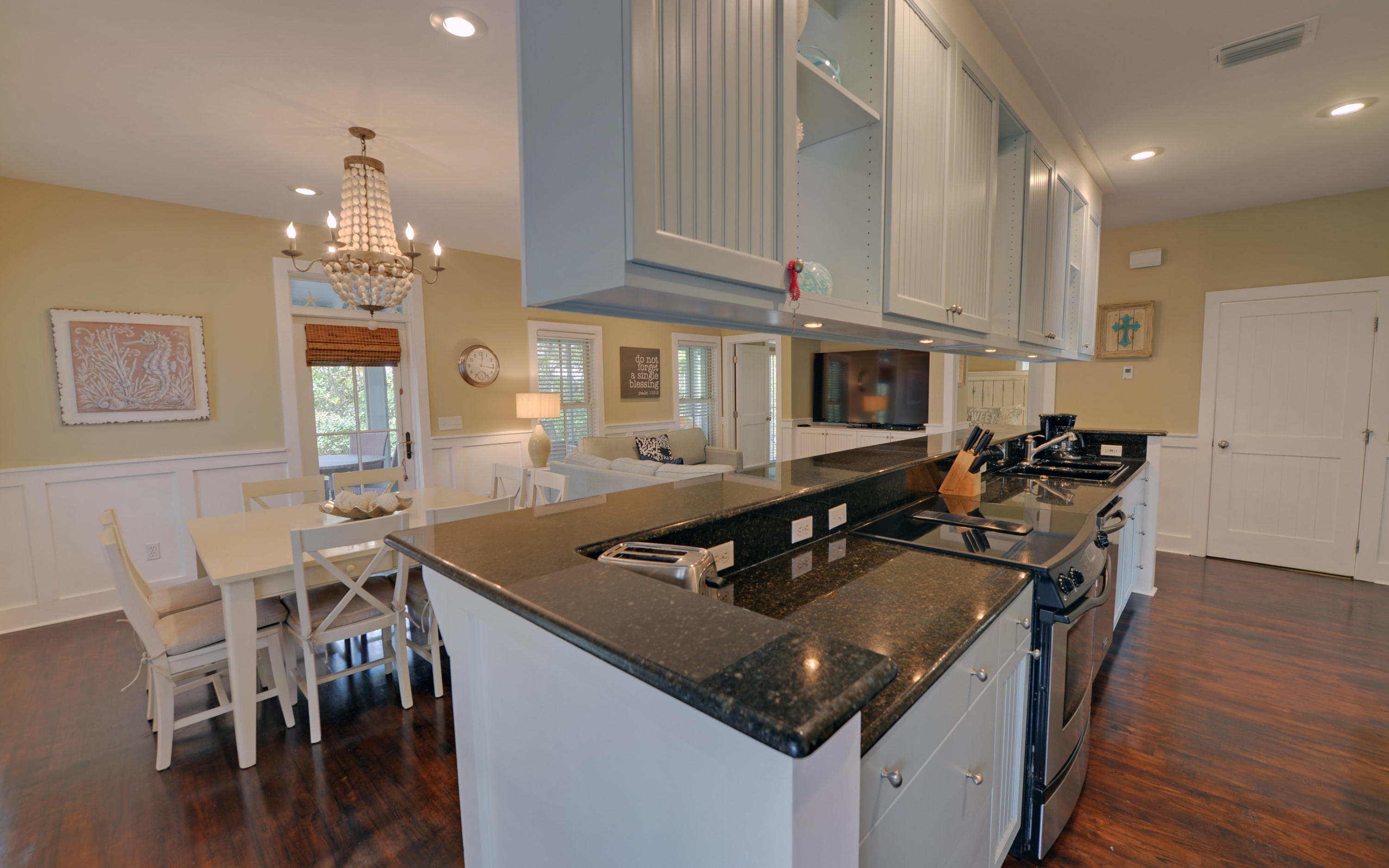 MAGNOLIA COTTAGES BY THE SEA - Residential