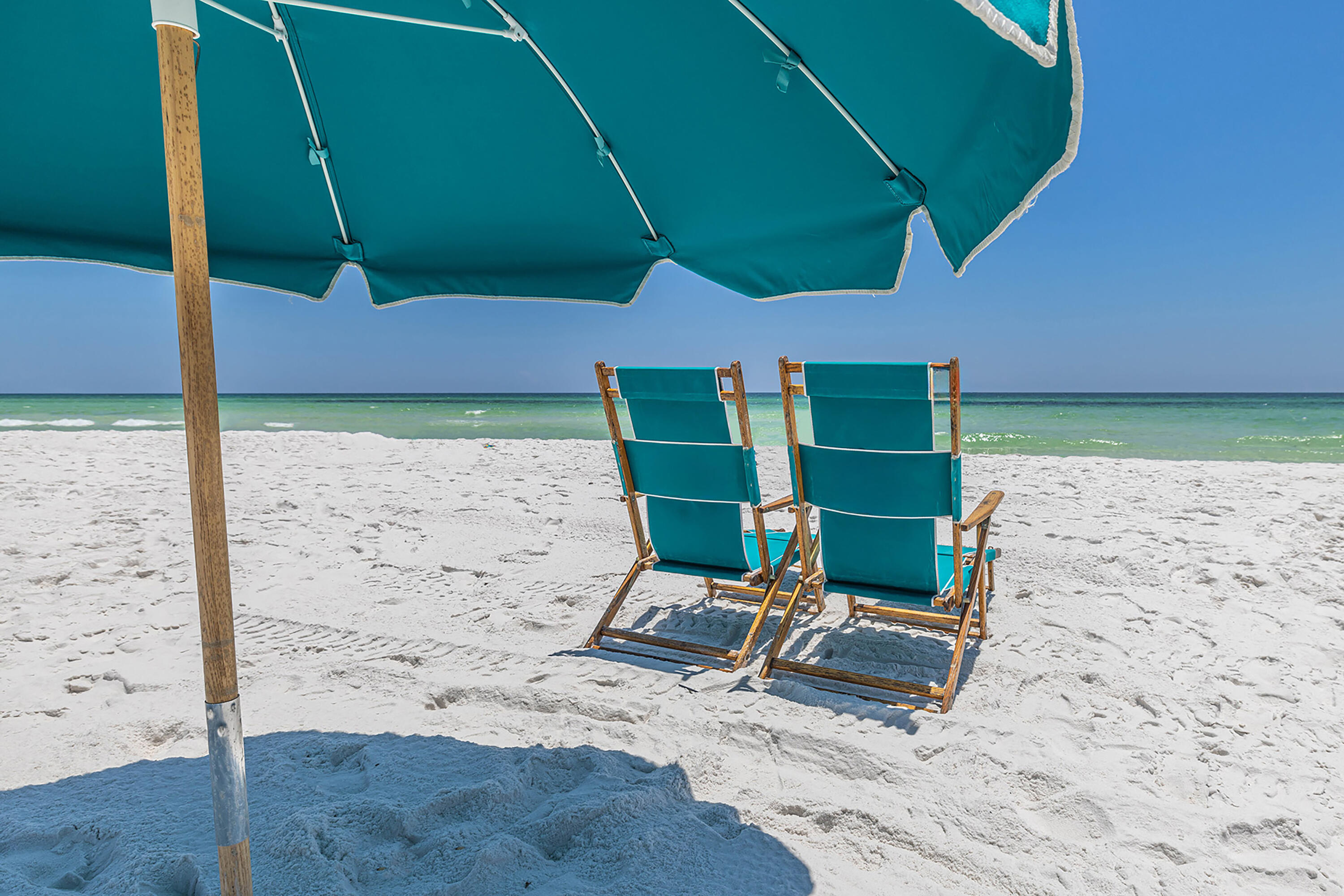 EL MATADOR CONDO - Residential Lease