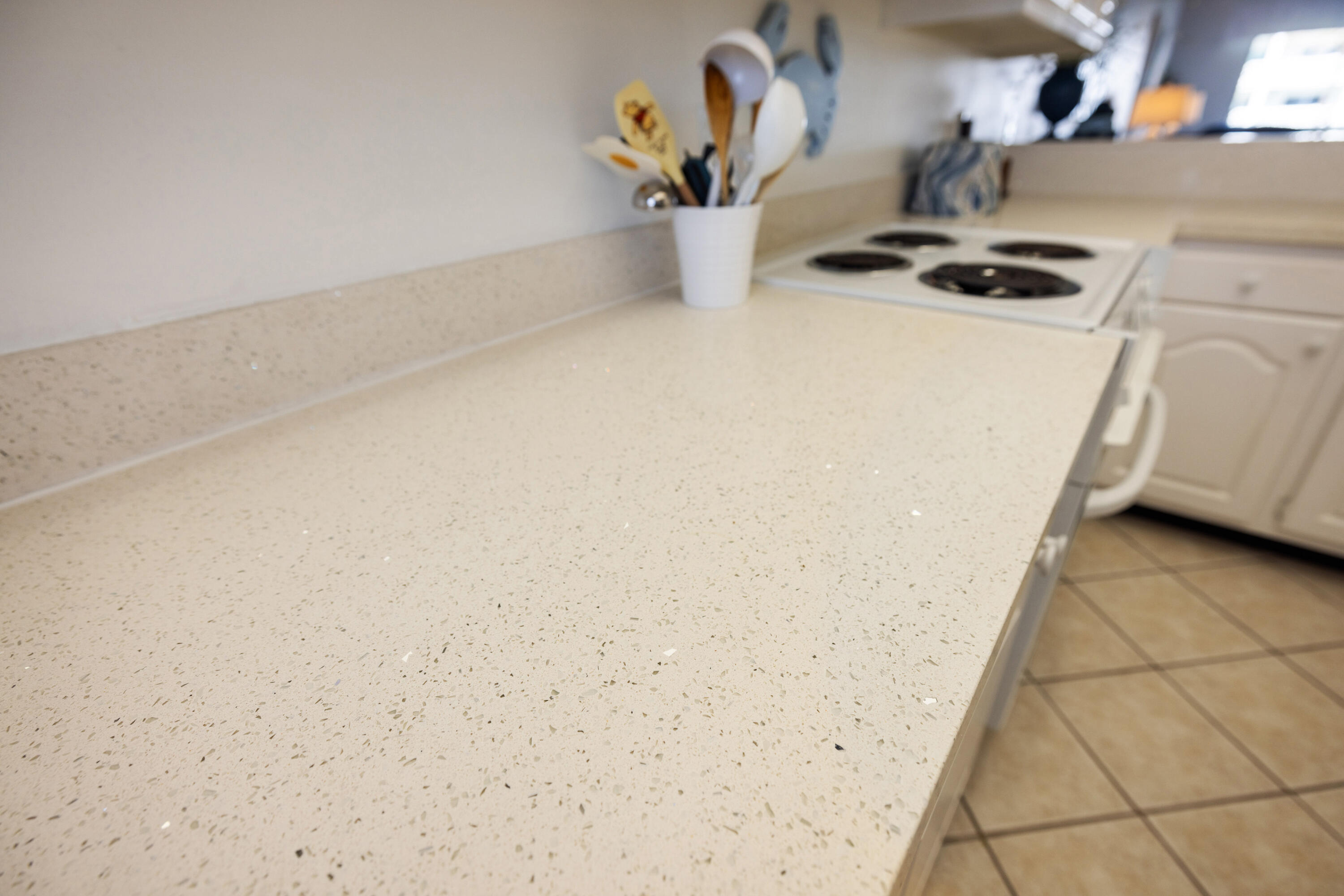 EL MATADOR CONDO - Residential Lease