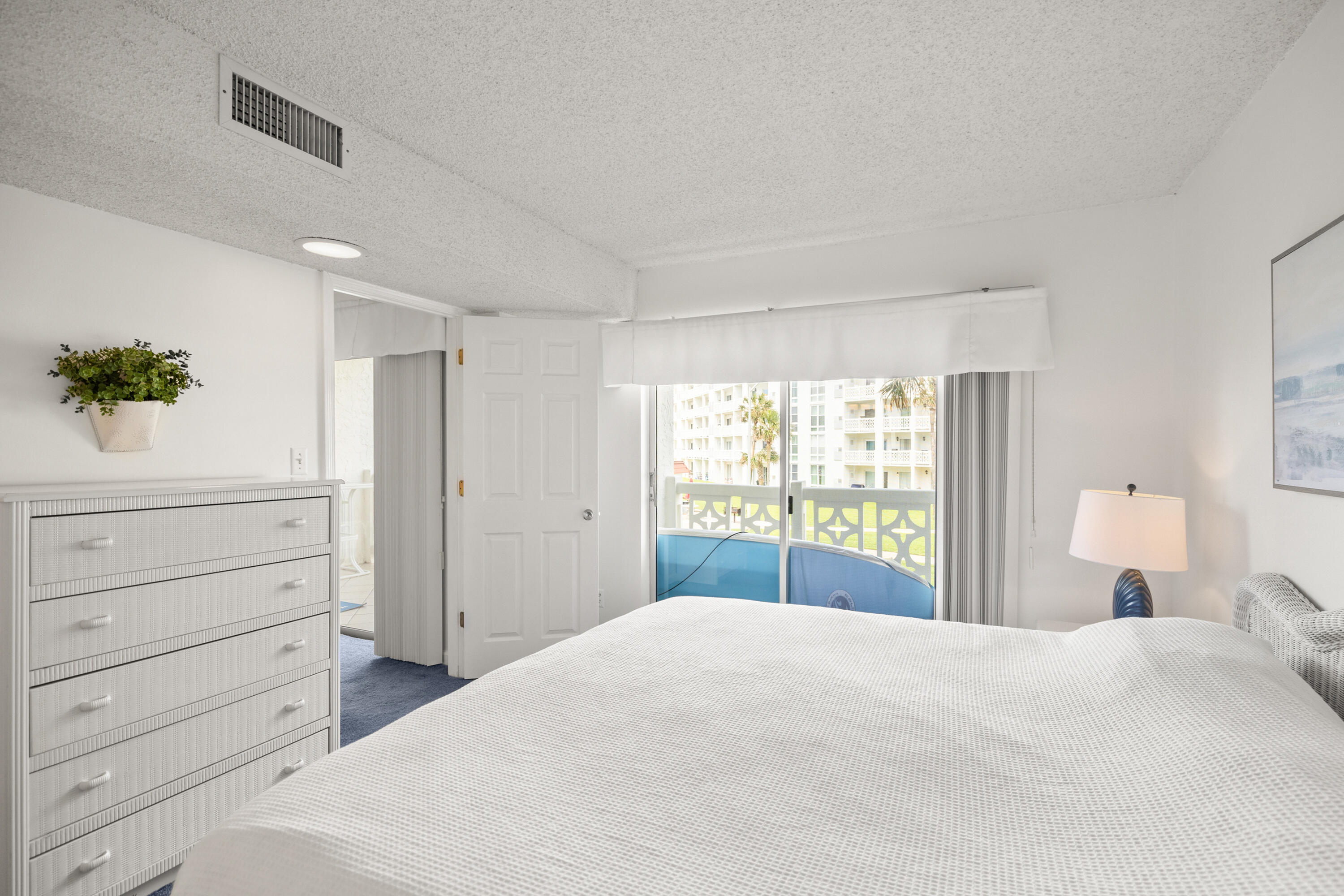 EL MATADOR CONDO - Residential Lease