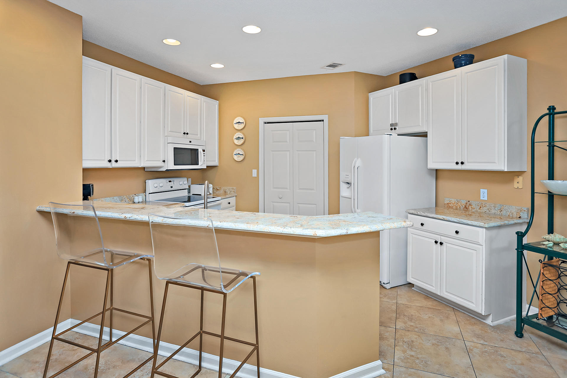 NORTH SHORE T/H - Residential