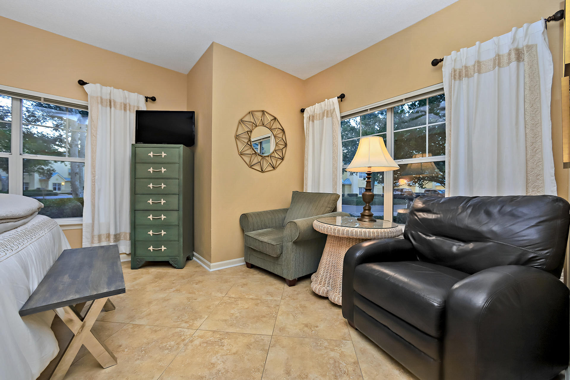 NORTH SHORE T/H - Residential