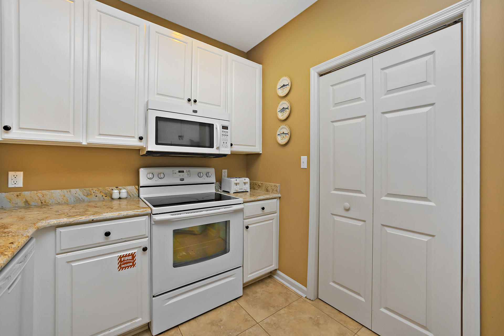 NORTH SHORE T/H - Residential