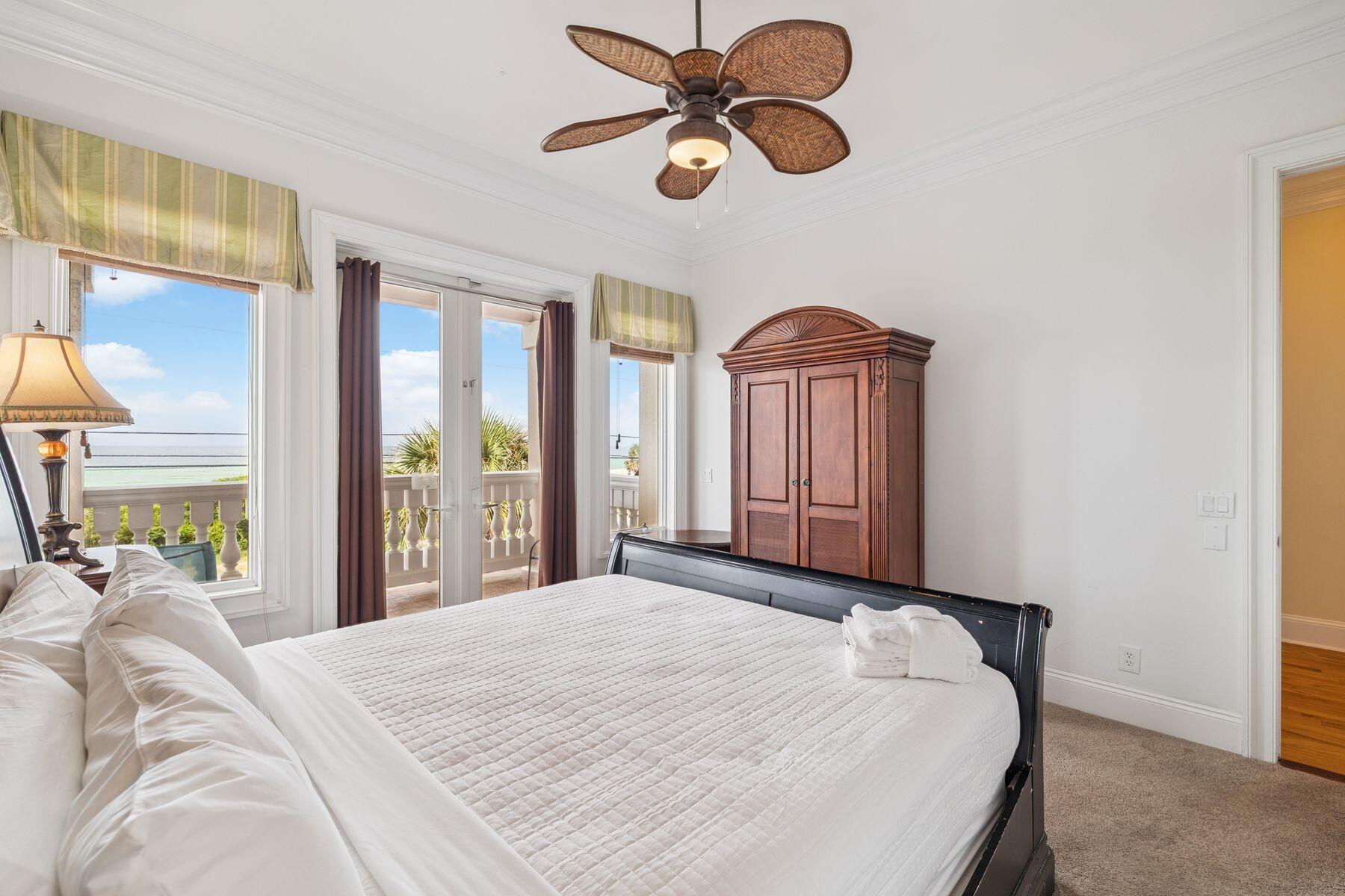 LAGUNA BEACH - Residential