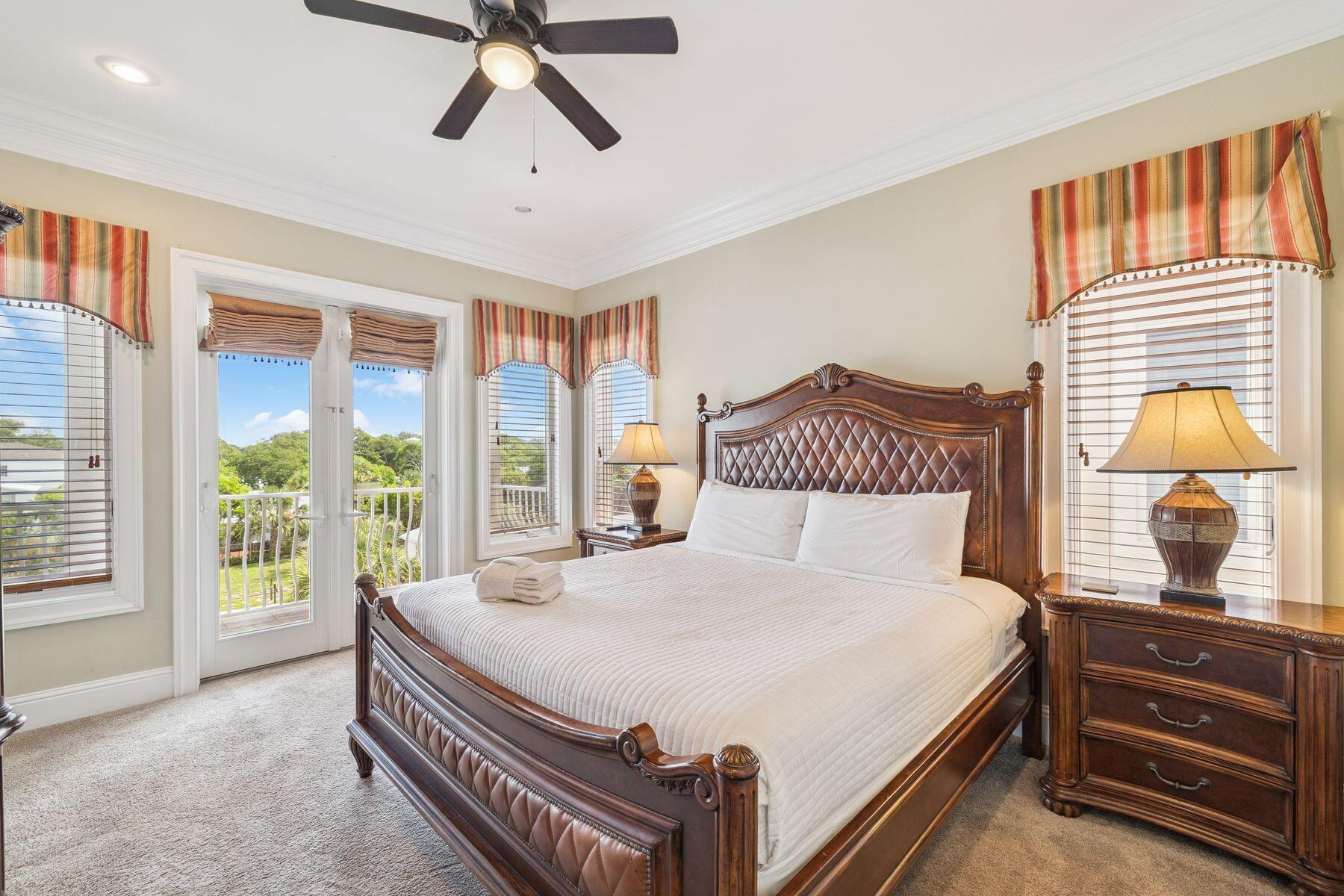 LAGUNA BEACH - Residential