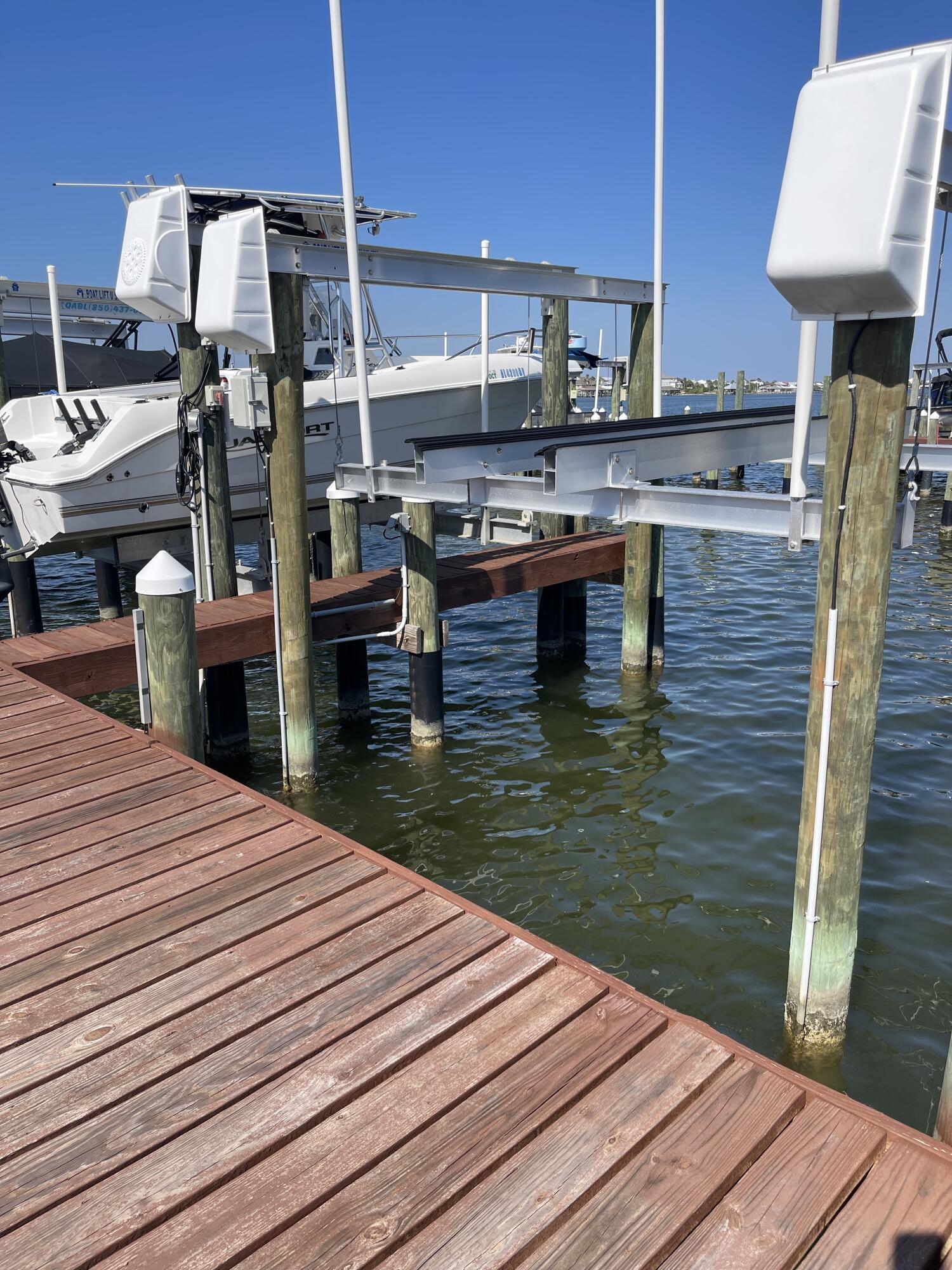 DOCKS ON OLD RIVER CONDO - Residential