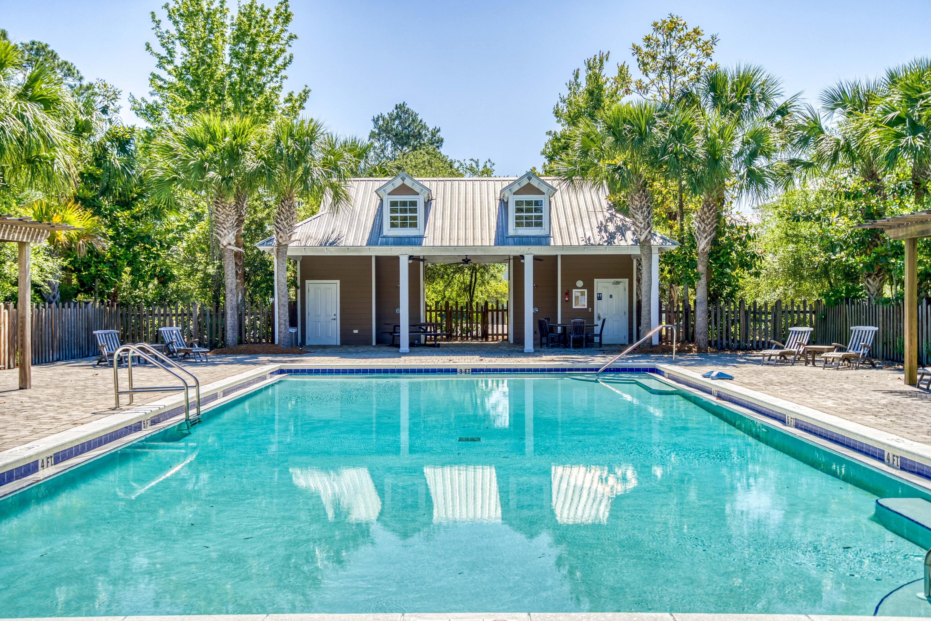 HIDDEN GROVE - Residential