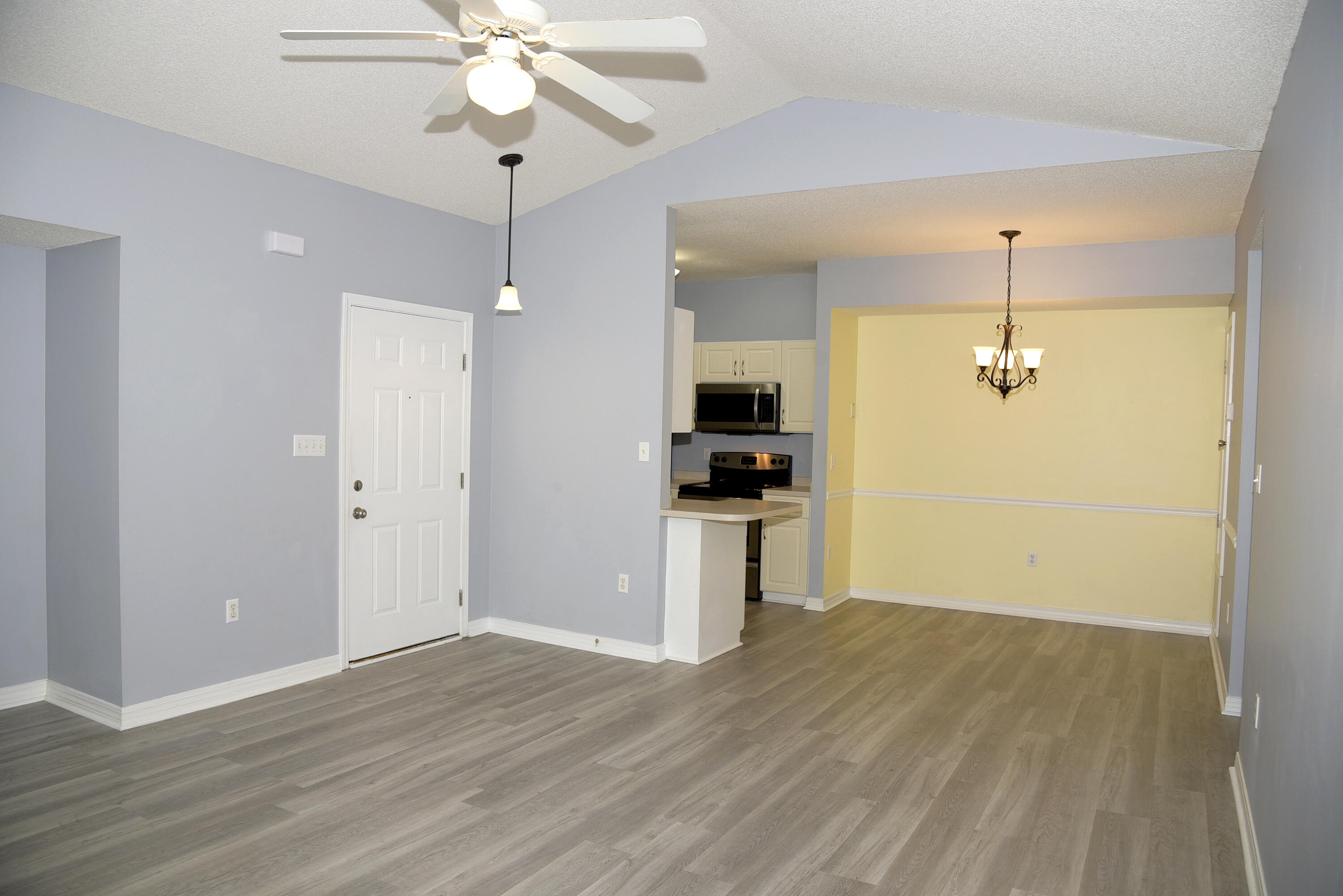 THE OAKS AT NICEVILLE - Residential Lease