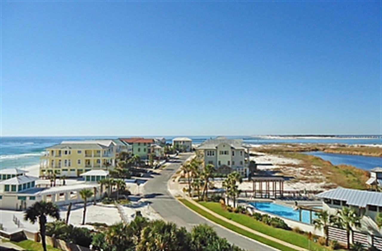 Jetty East Condominium - Residential