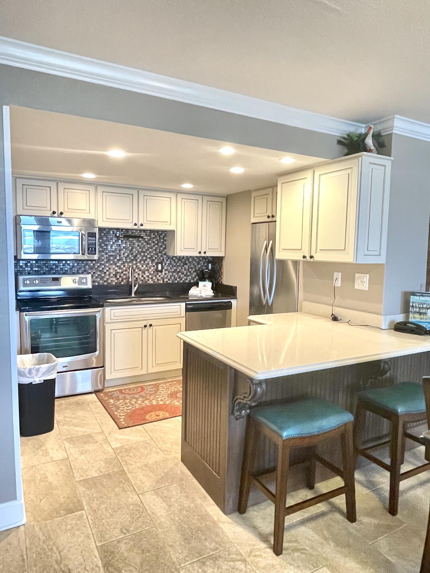 Jetty East Condominium - Residential