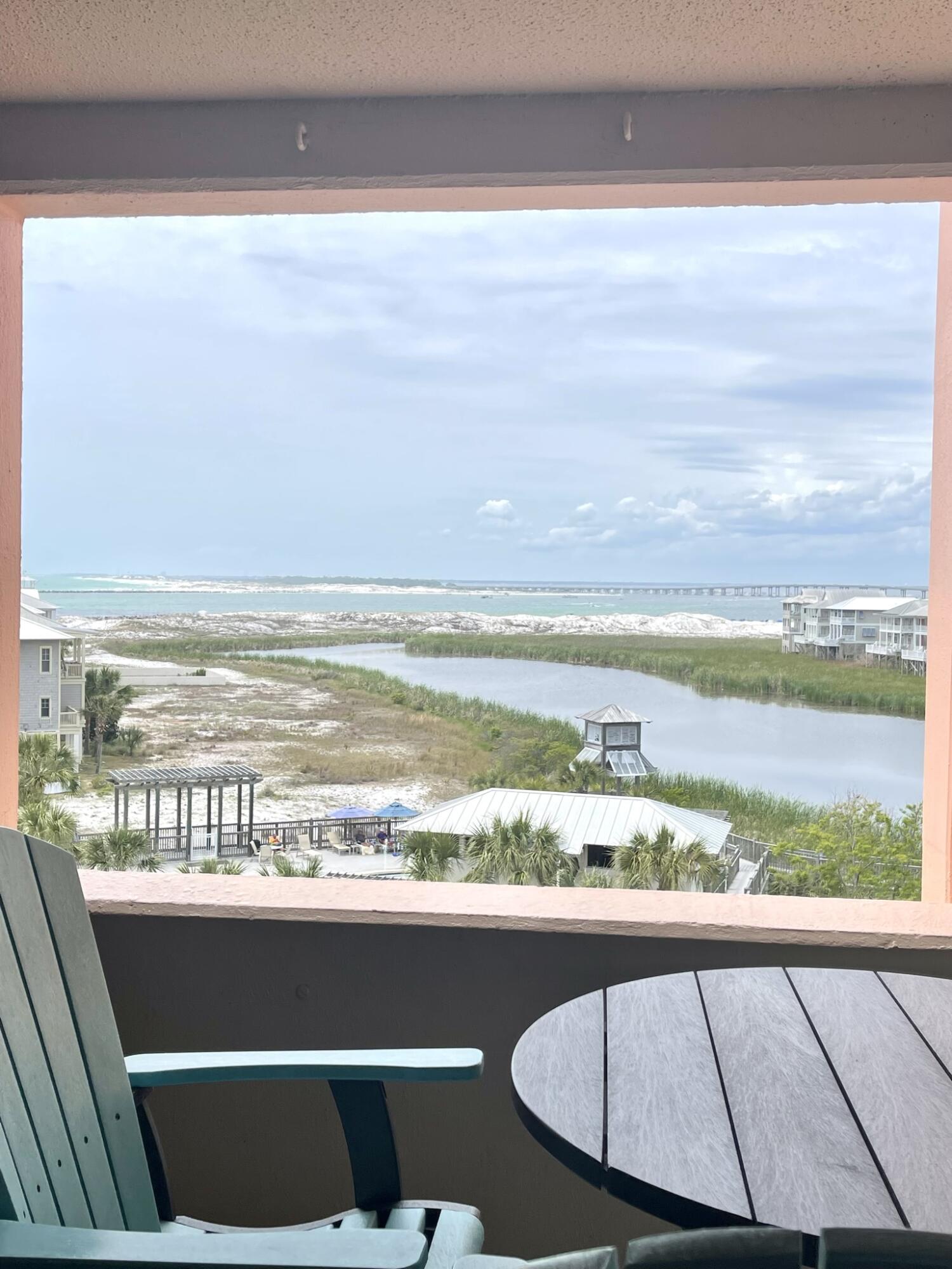 Jetty East Condominium - Residential