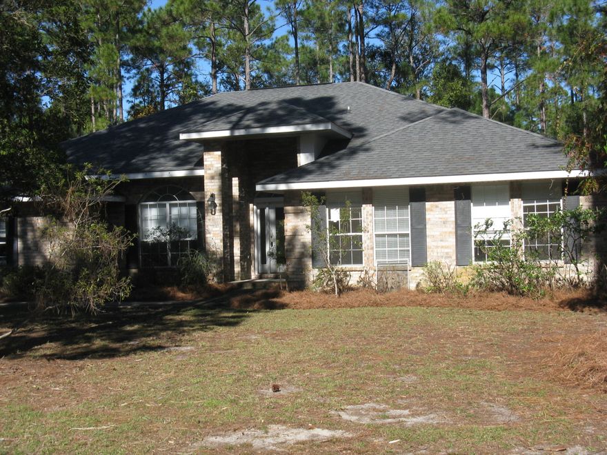 REO/Foreclosure. Brick home in Driftwood Estates with spacious living and kitchen areas. Ranch house in an established neighborhood, close to Sacred Heart hospital, restaurants and shopping. Attached two car garage. Selling As-Is. Room and lot dimensions are approximate. Please measure, if important.