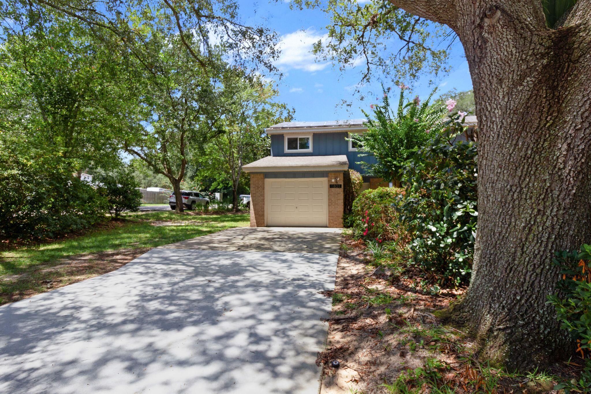 ROCKY BAYOU T/H - Residential Lease