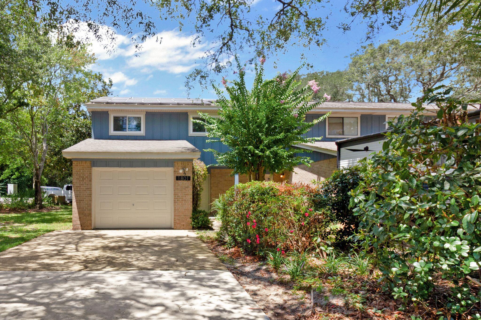 ROCKY BAYOU T/H - Residential Lease