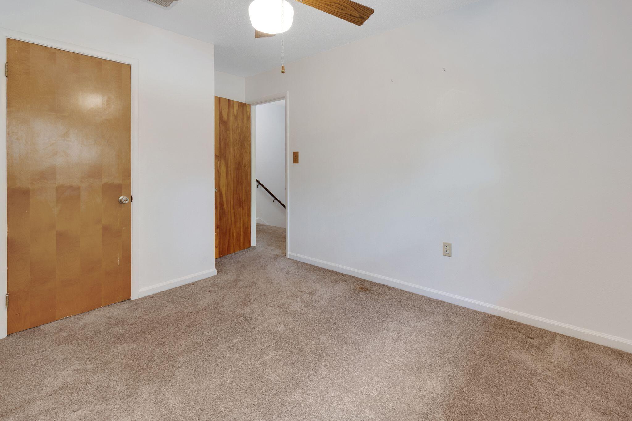 ROCKY BAYOU T/H - Residential Lease