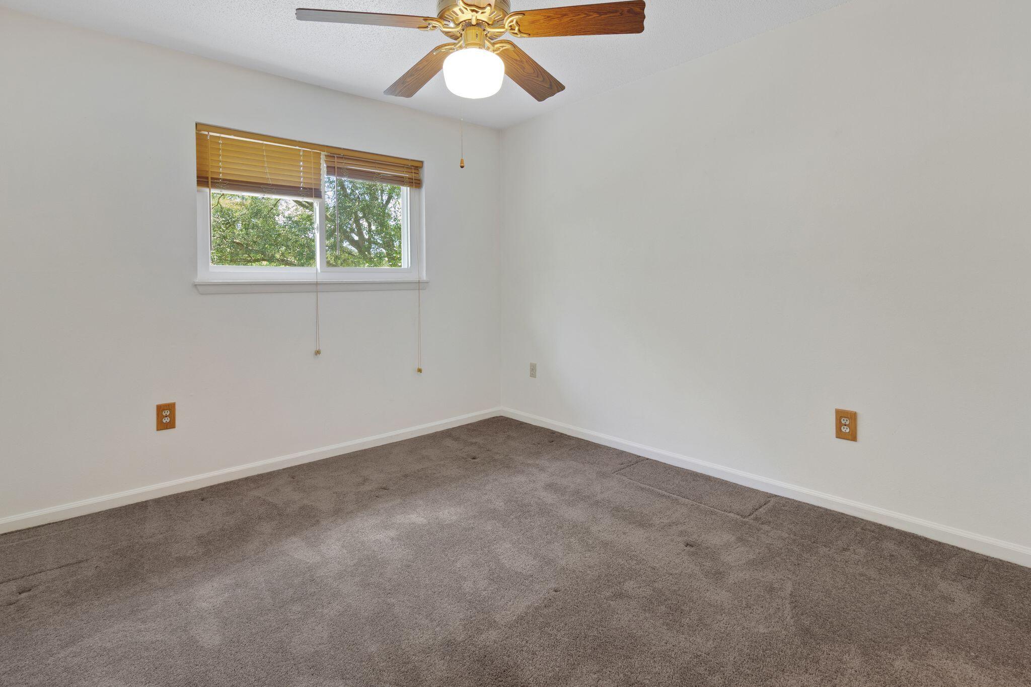ROCKY BAYOU T/H - Residential Lease