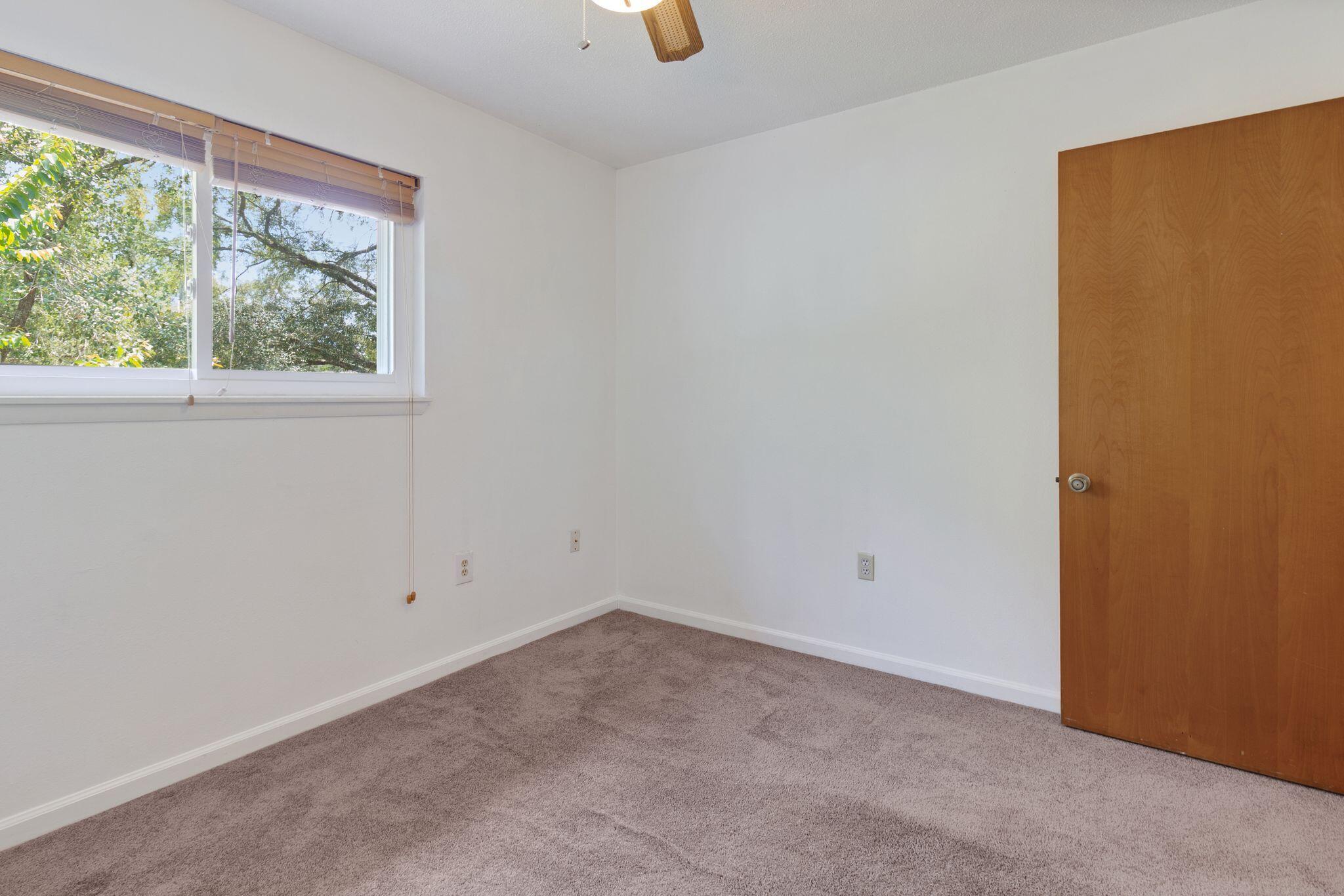 ROCKY BAYOU T/H - Residential Lease
