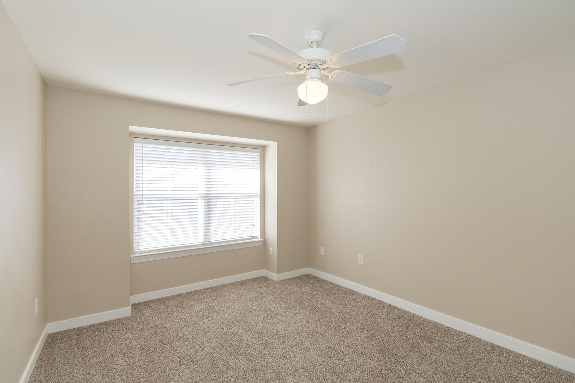 TWIN LAKES PHASE II - Residential