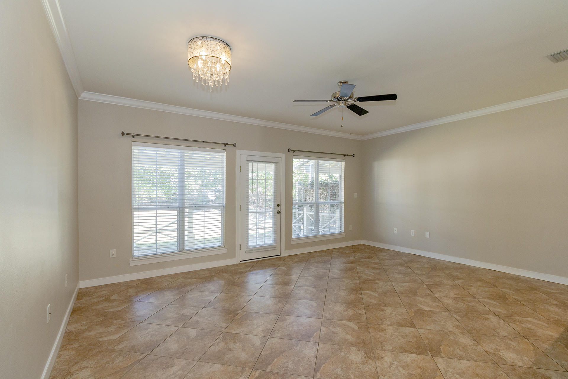 TWIN LAKES PHASE II - Residential