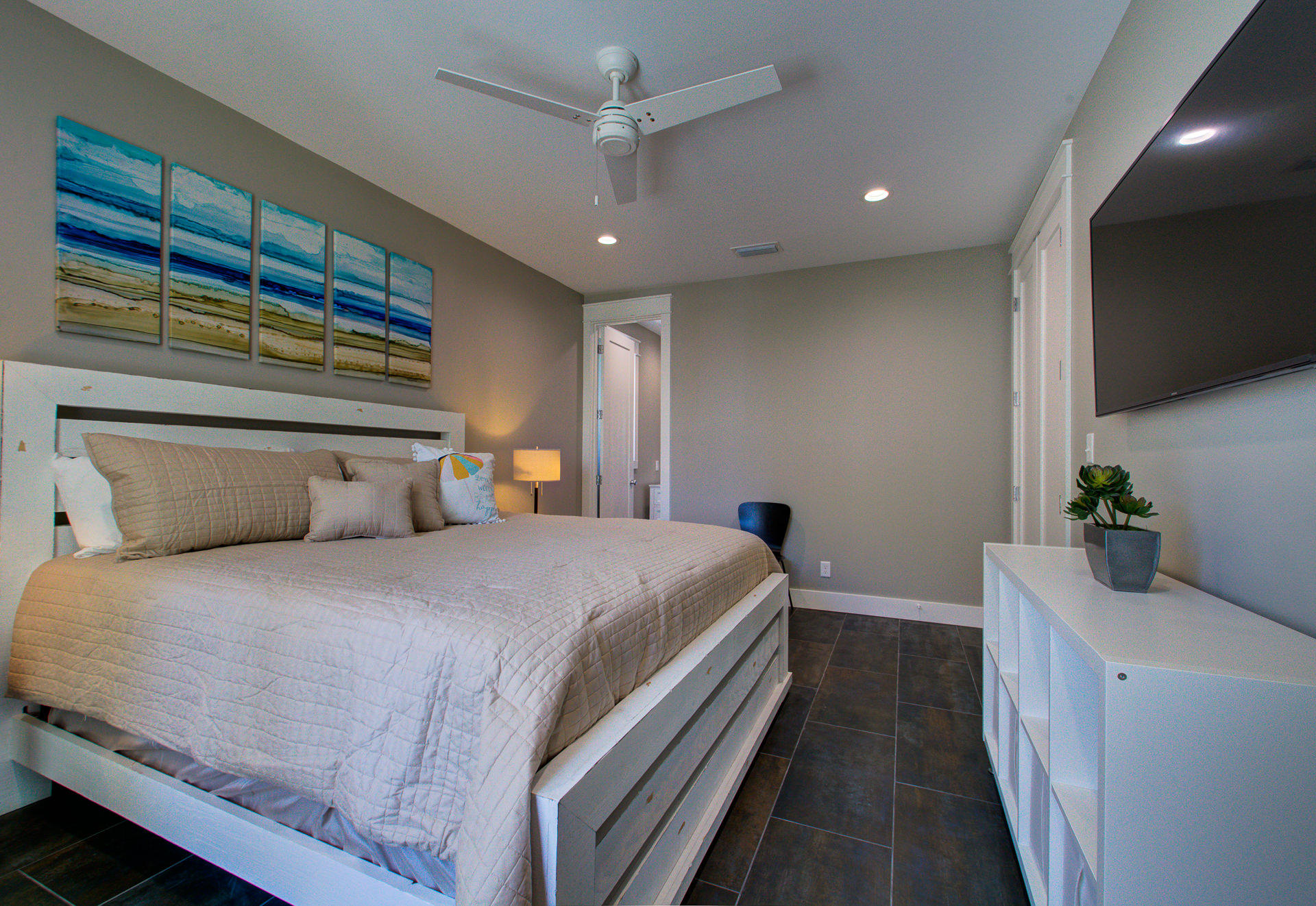 EMERALD WATERS VILLAGE - Residential