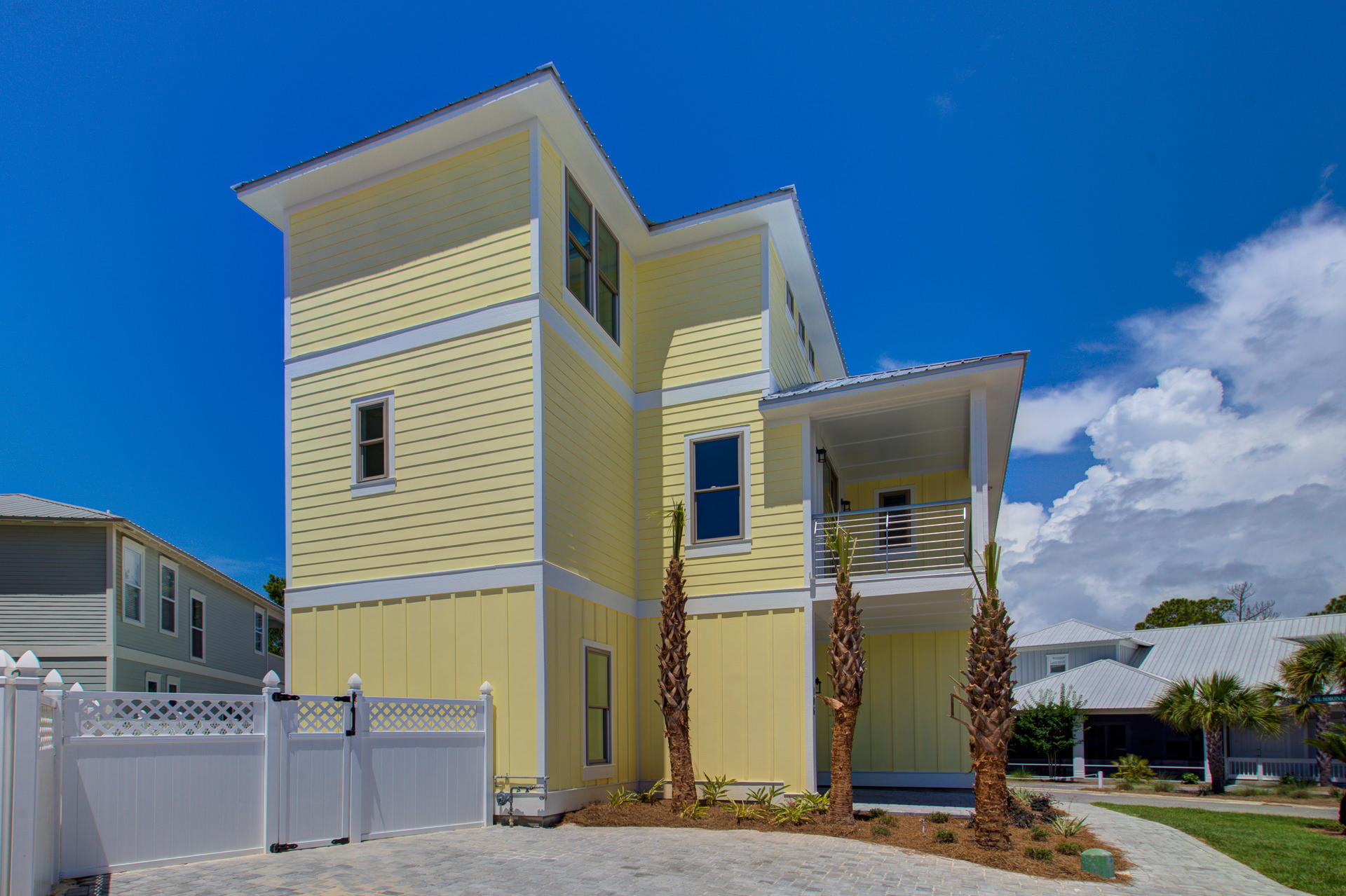 EMERALD WATERS VILLAGE - Residential