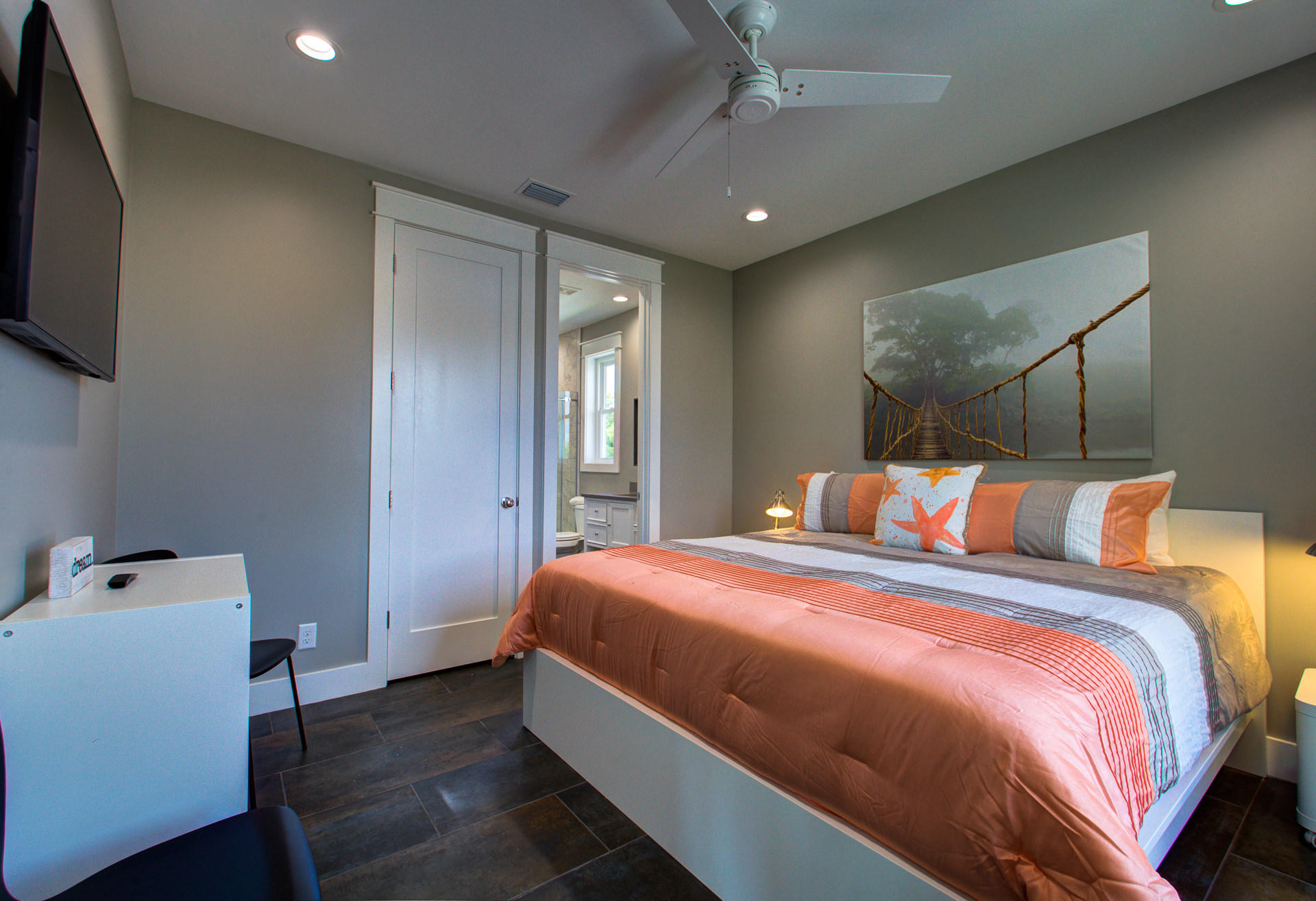 EMERALD WATERS VILLAGE - Residential