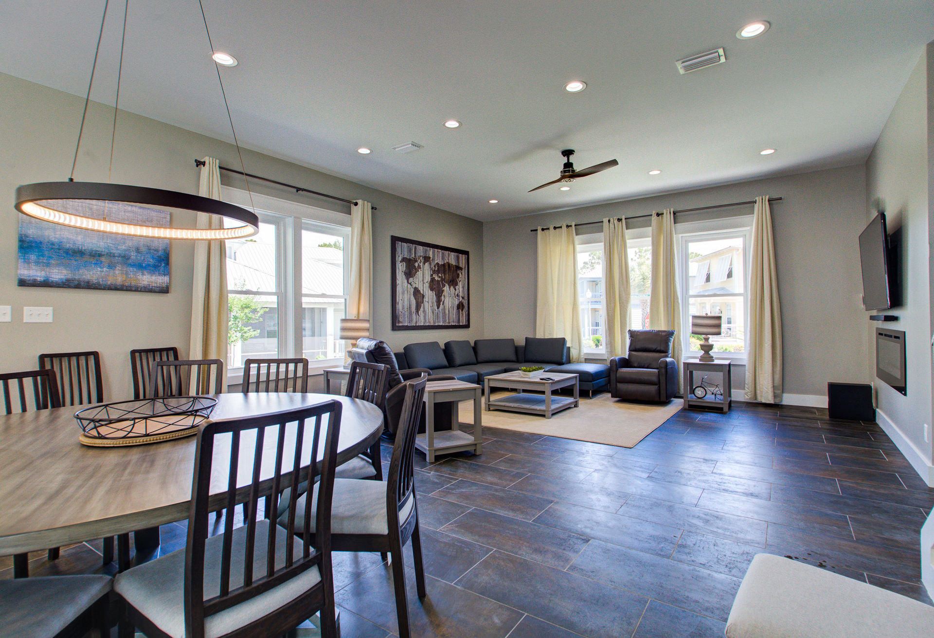 EMERALD WATERS VILLAGE - Residential