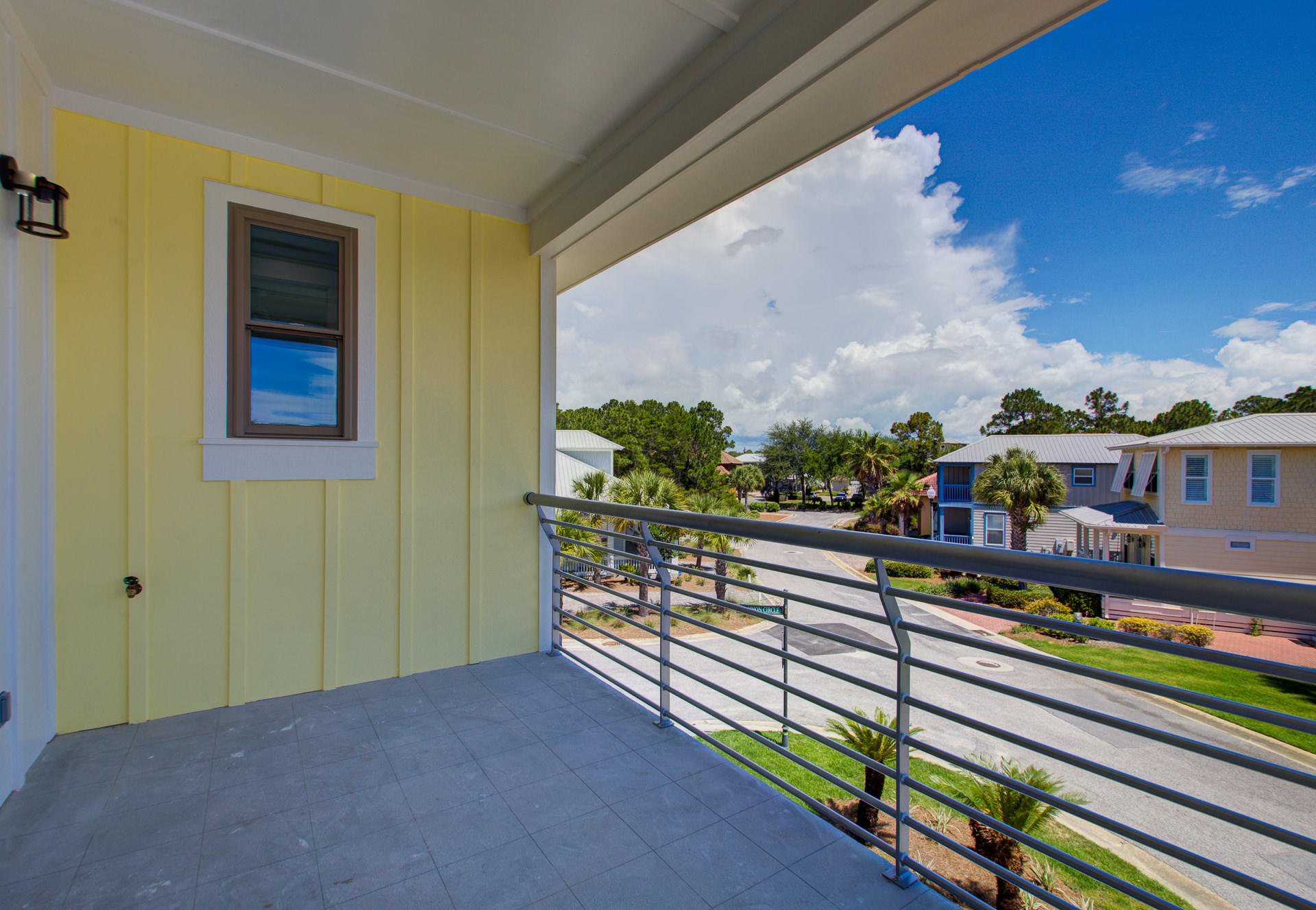 EMERALD WATERS VILLAGE - Residential