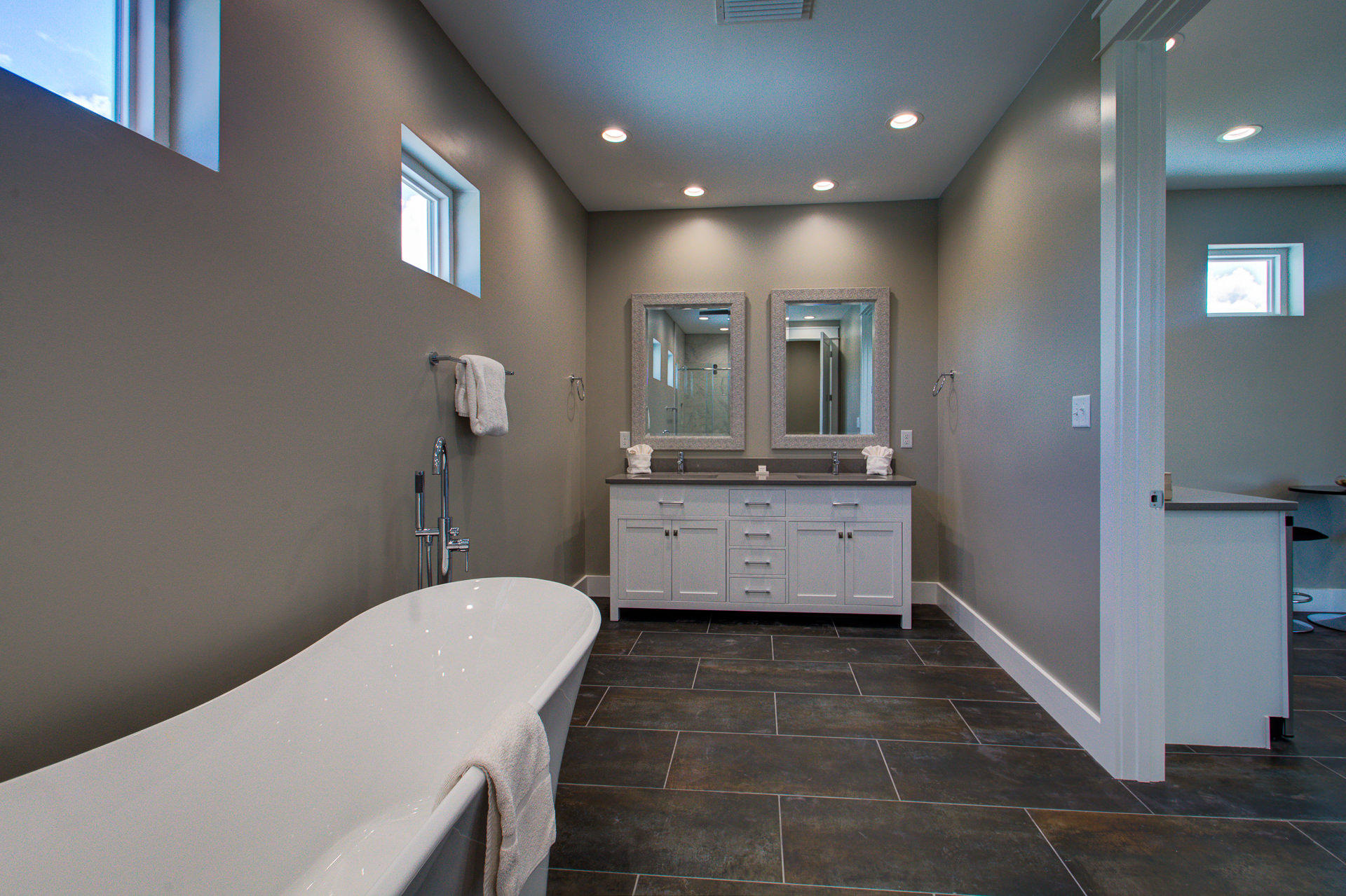 EMERALD WATERS VILLAGE - Residential