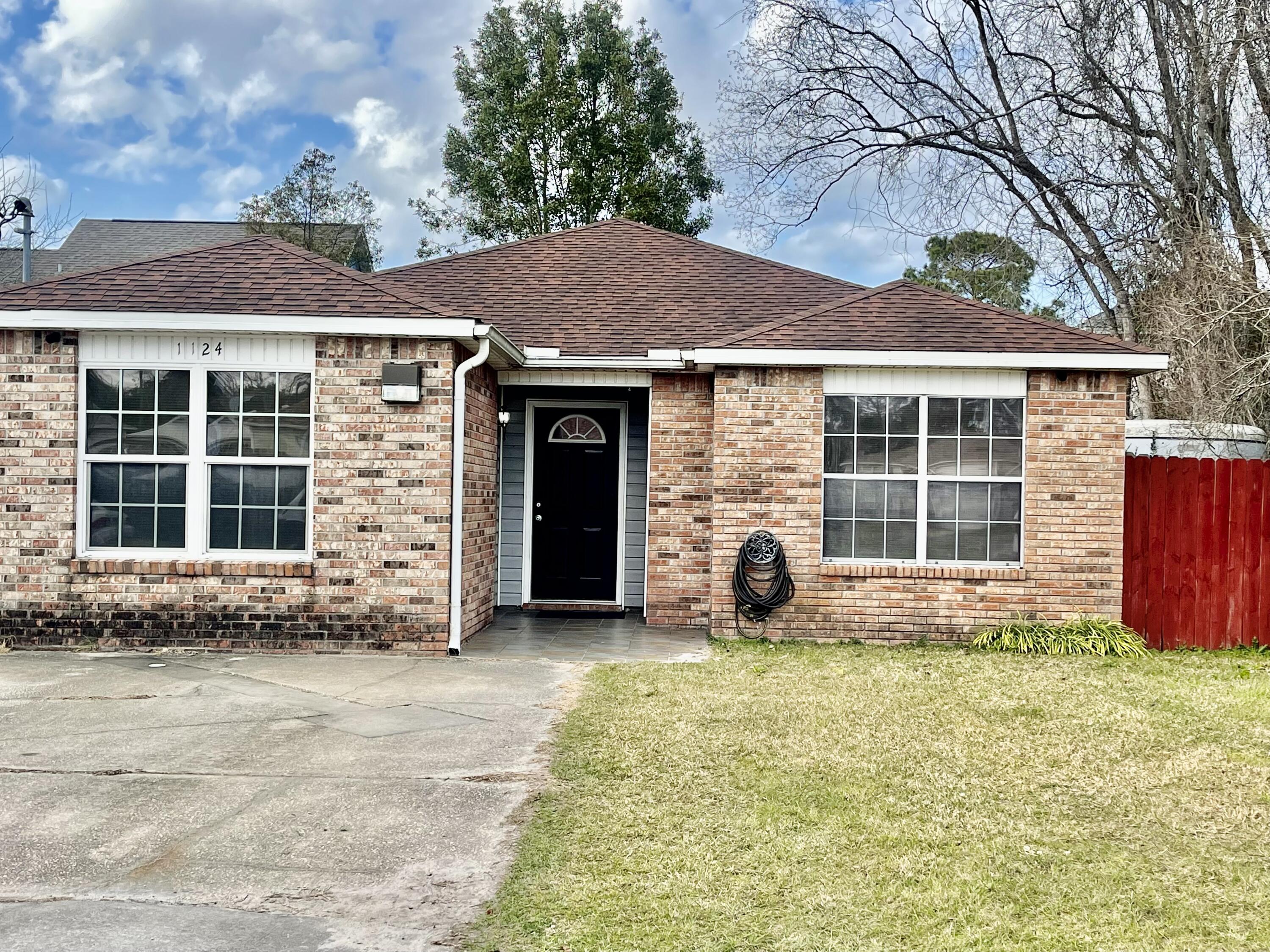 SWEETBRIAR STATION S/D - Residential