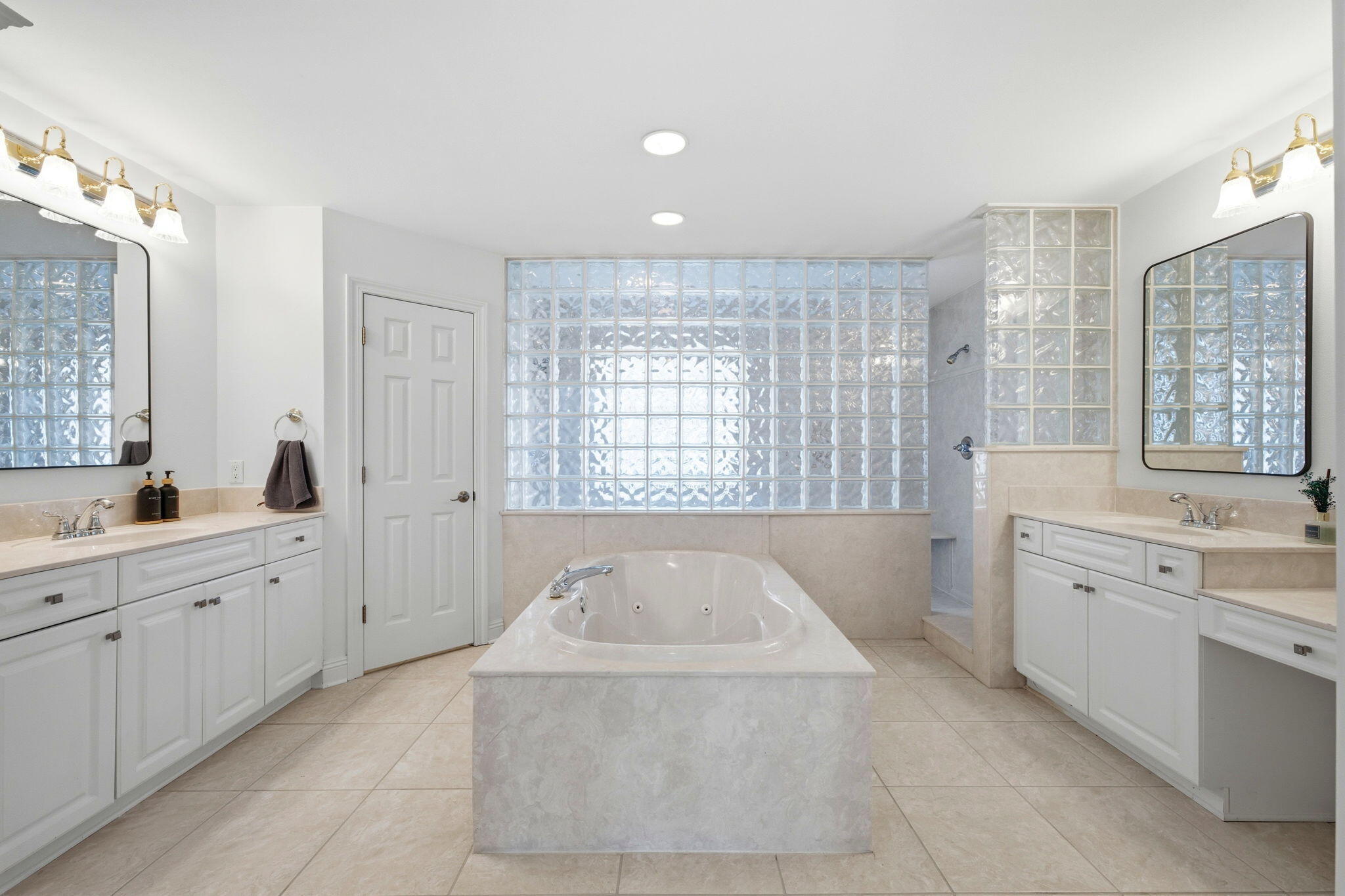 HIDDEN CREEK ESTATES AT HOLLEY BY THE SEA - Residential