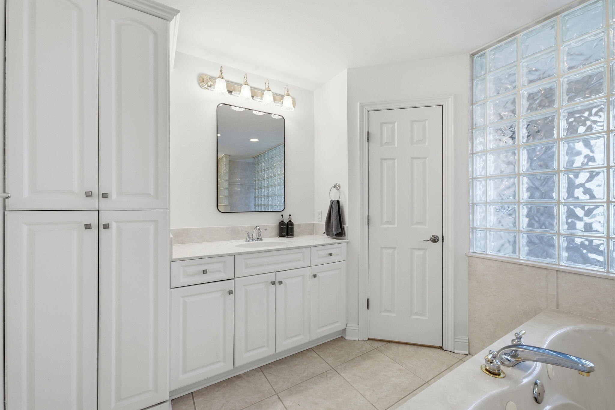 HIDDEN CREEK ESTATES AT HOLLEY BY THE SEA - Residential