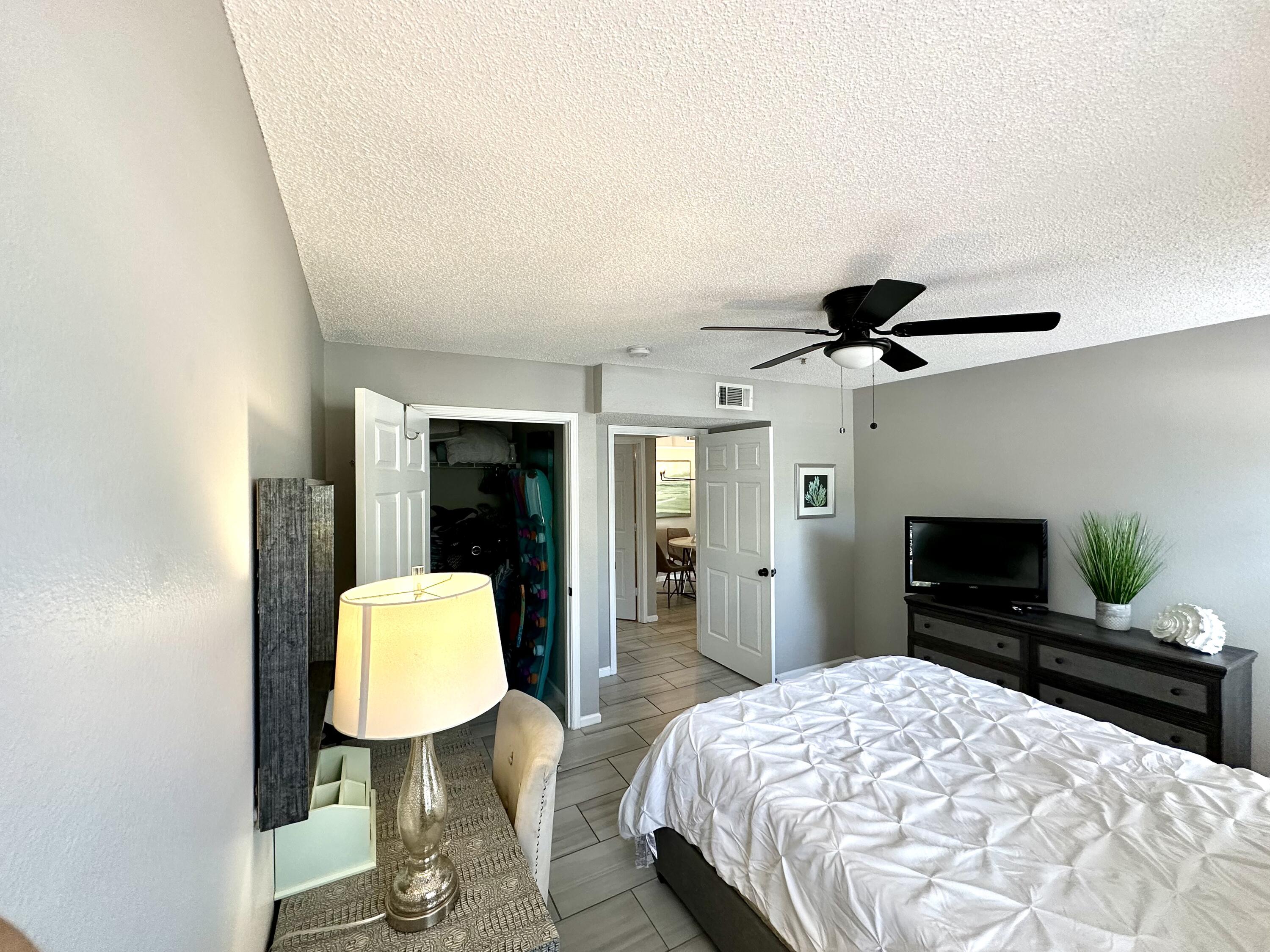 INDIAN LAKE - Residential
