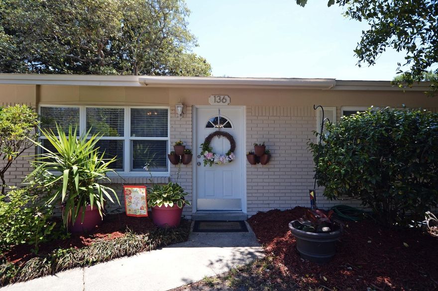 CHECK OUT THE MASTER SUITE IN THIS 3 BEDROOM, 2 BATH FORT WLATON BEACH CORNER LOT.Tucked away on the looping end of Robinwood Drive, minutes from beaches and the shopping of Uptown Station, this freshly revamped home has some hidden comforts you have to see.The circular drive in front of the home not only adds an estate aesthetic, but it functions as adequate parking for households with many vehicles. Entering your new house, the centralized kitchen, dining room, and living room are the warm heart of the home. The bedrooms are on either side of the freshly painted living area as the home features a split floor plan. The remodeled kitchen has stainless steel appliances, a modernized backsplash and countertops as well as a breakfast bar.