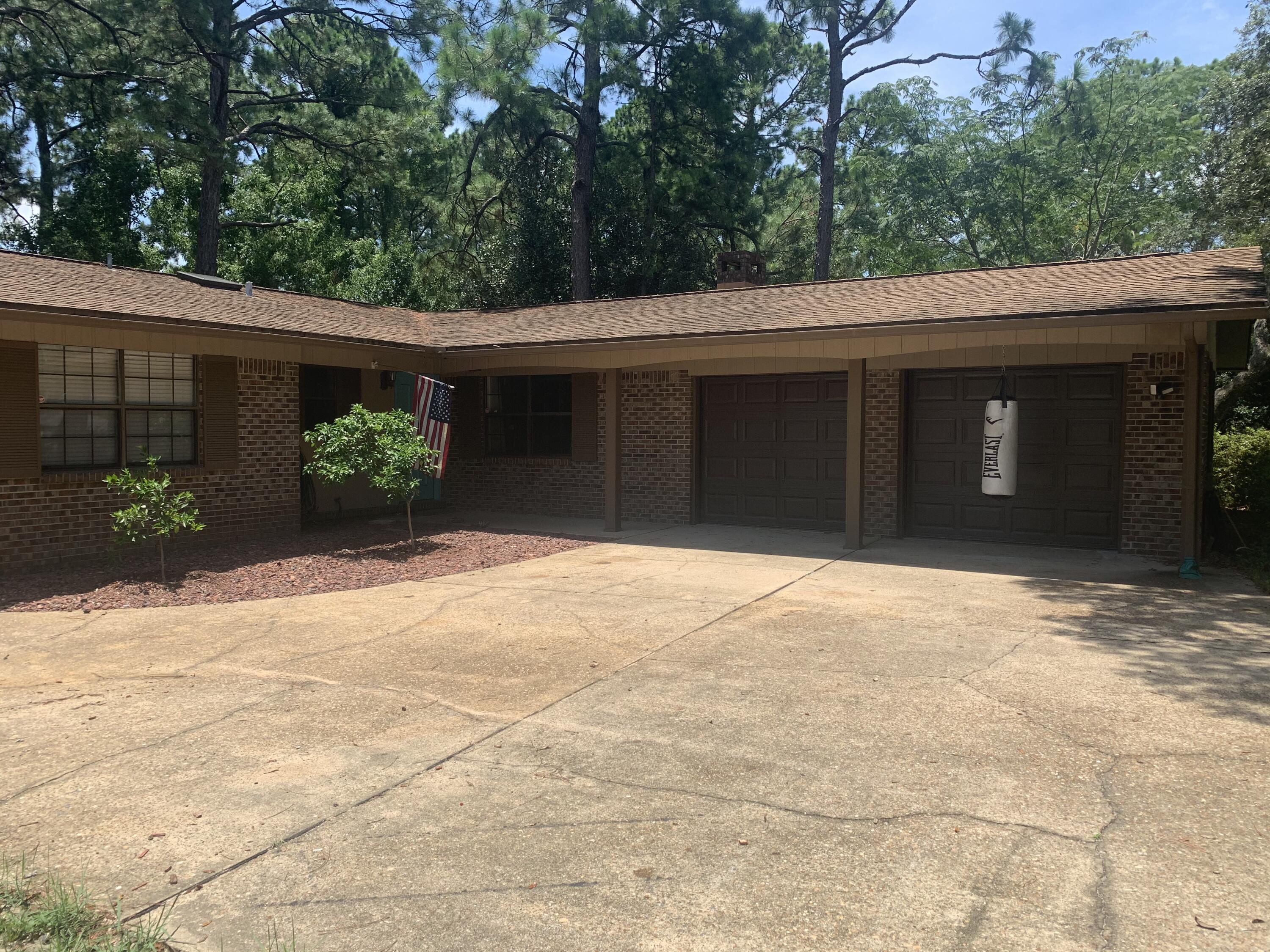 BERKSHIRE WOODS - Residential Lease