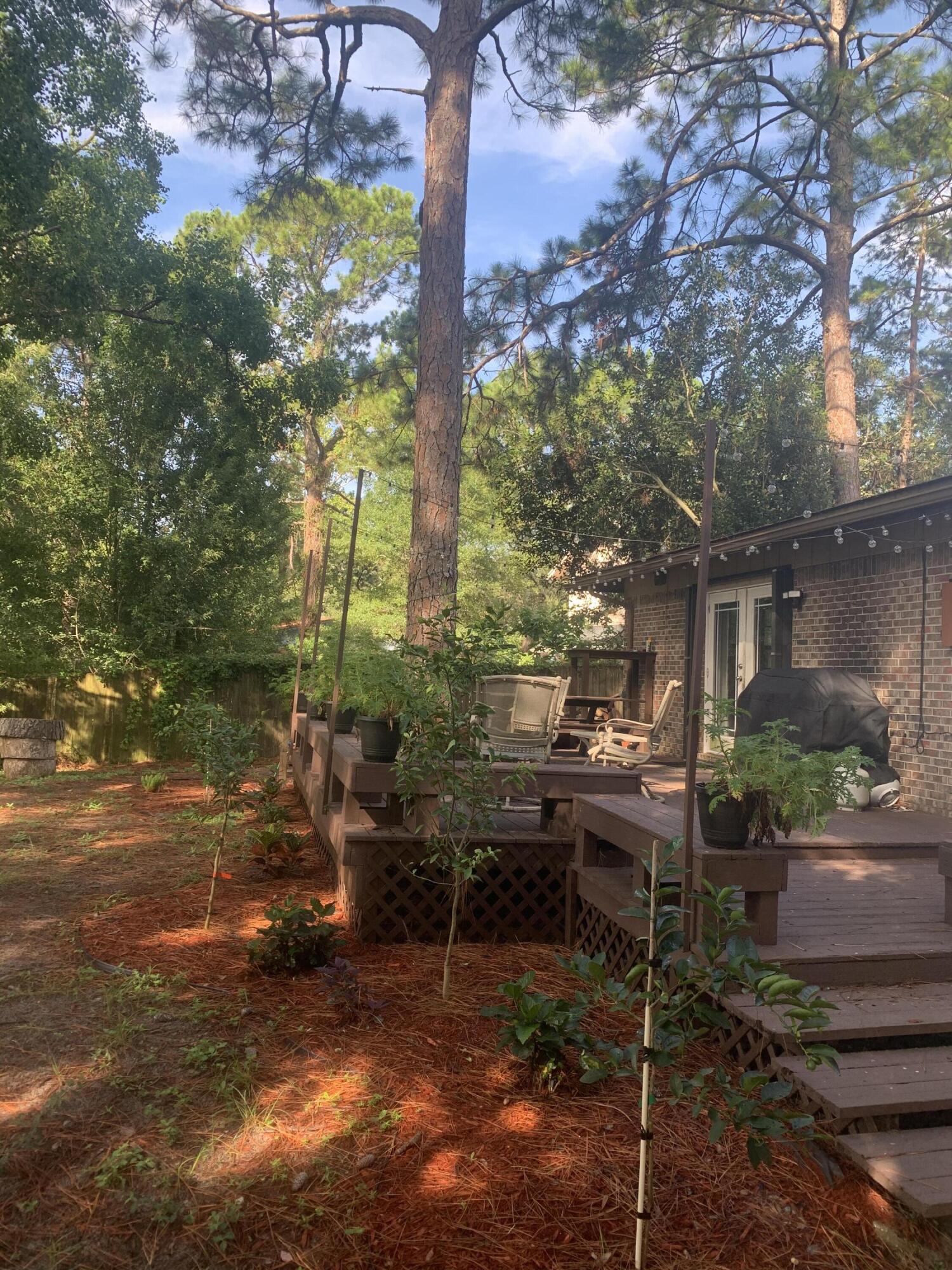 BERKSHIRE WOODS - Residential Lease