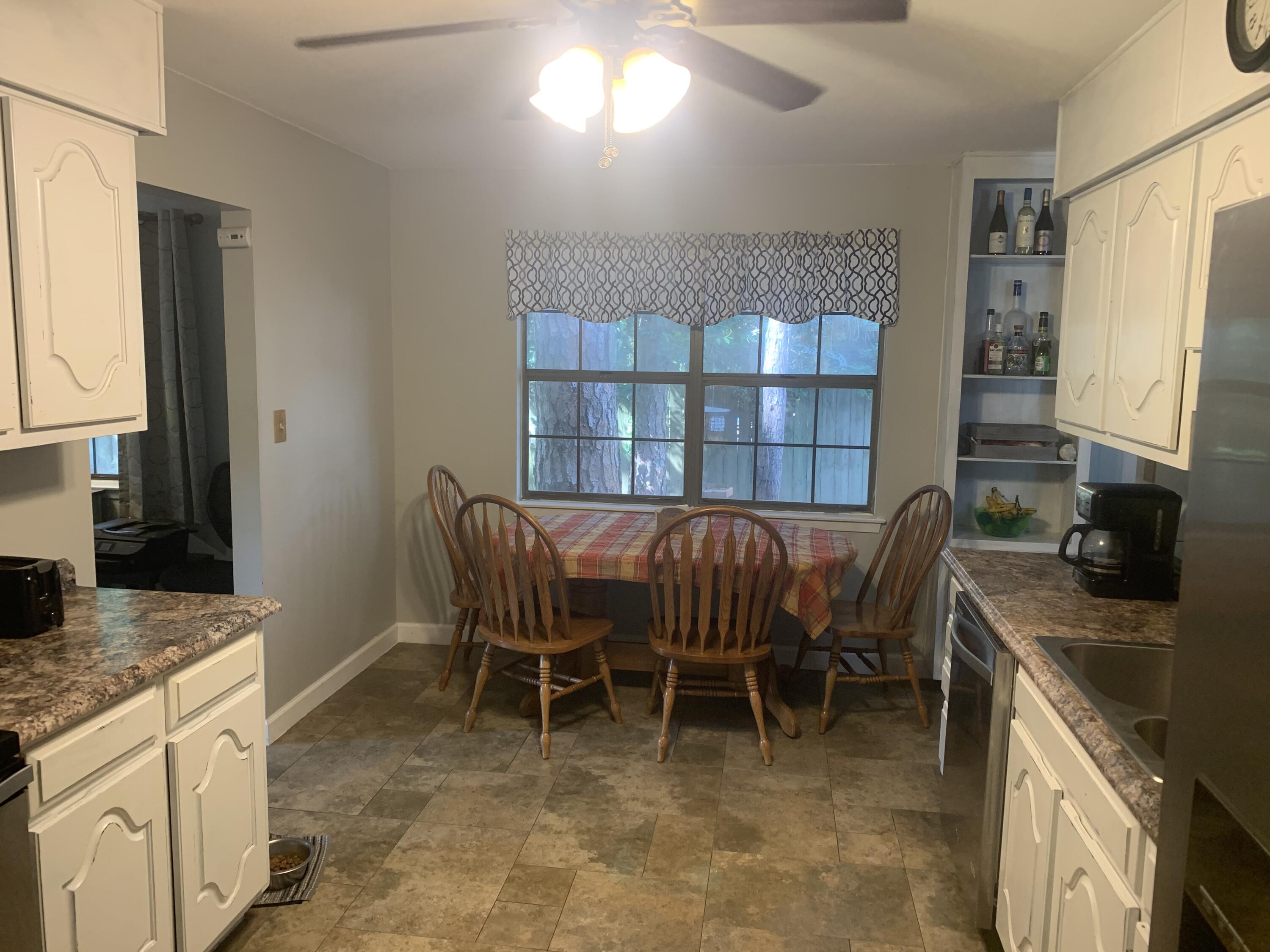 BERKSHIRE WOODS - Residential Lease